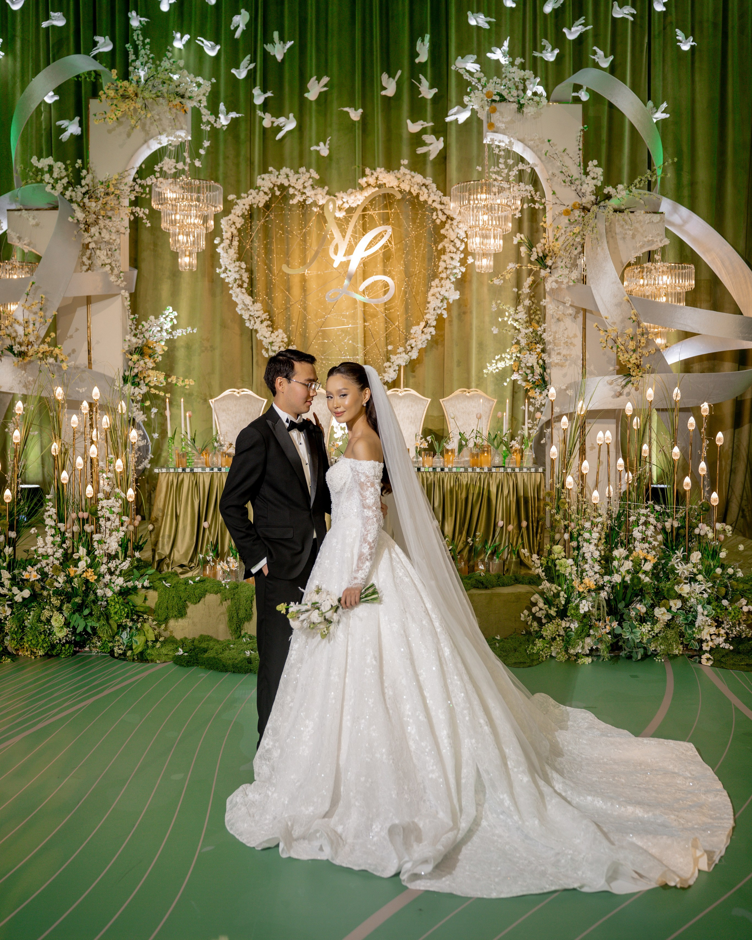 NURZHAN & LYAZZAT «MAHABBAT KOKTEMI»