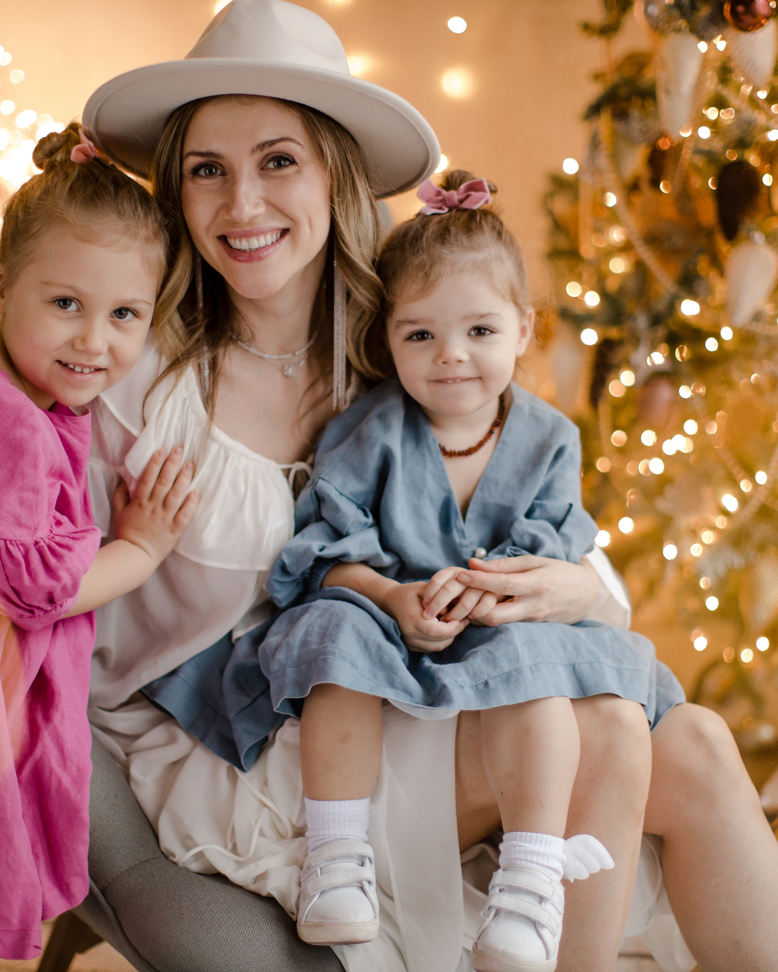 Даша Таня с детьми