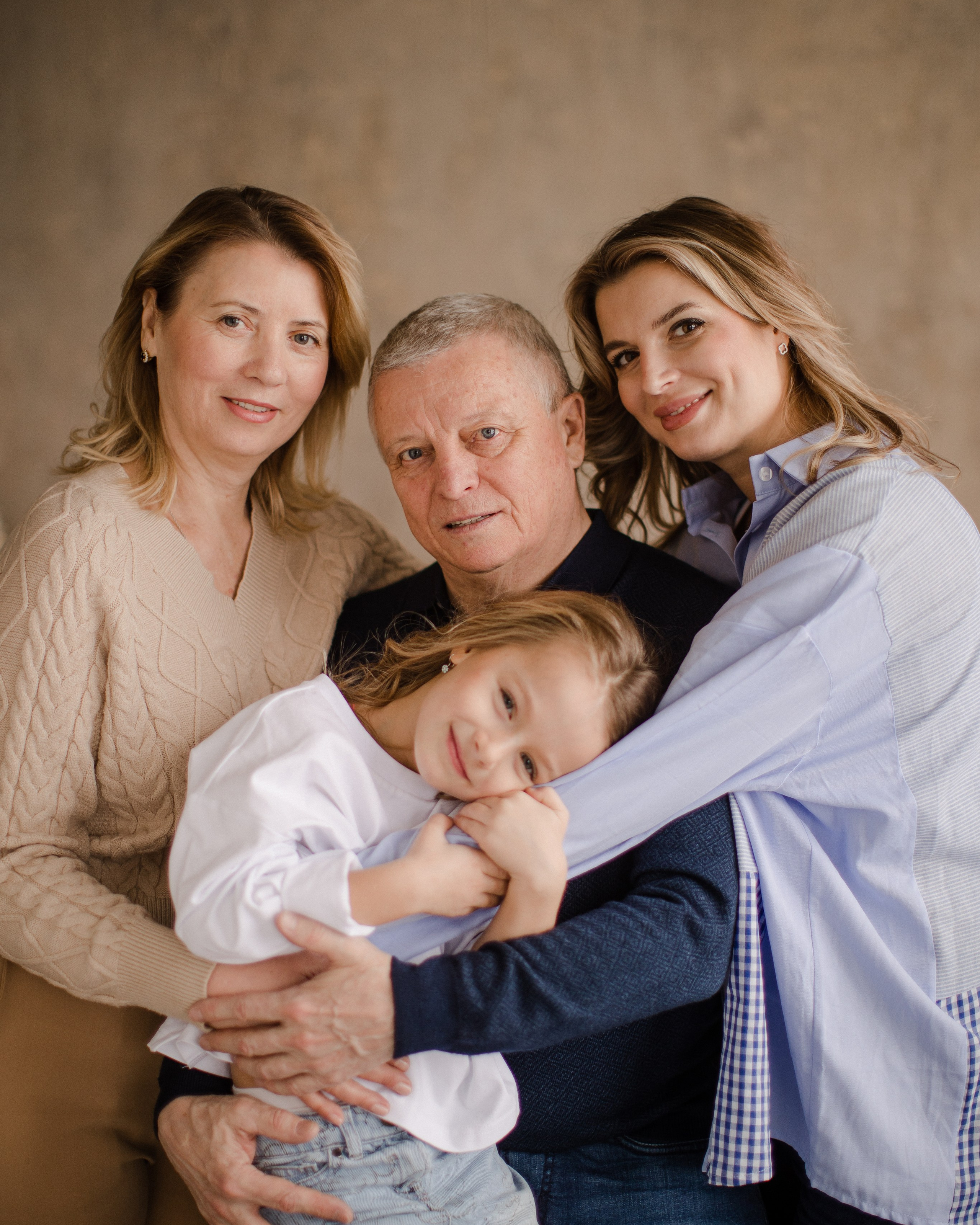 Юля с семьей