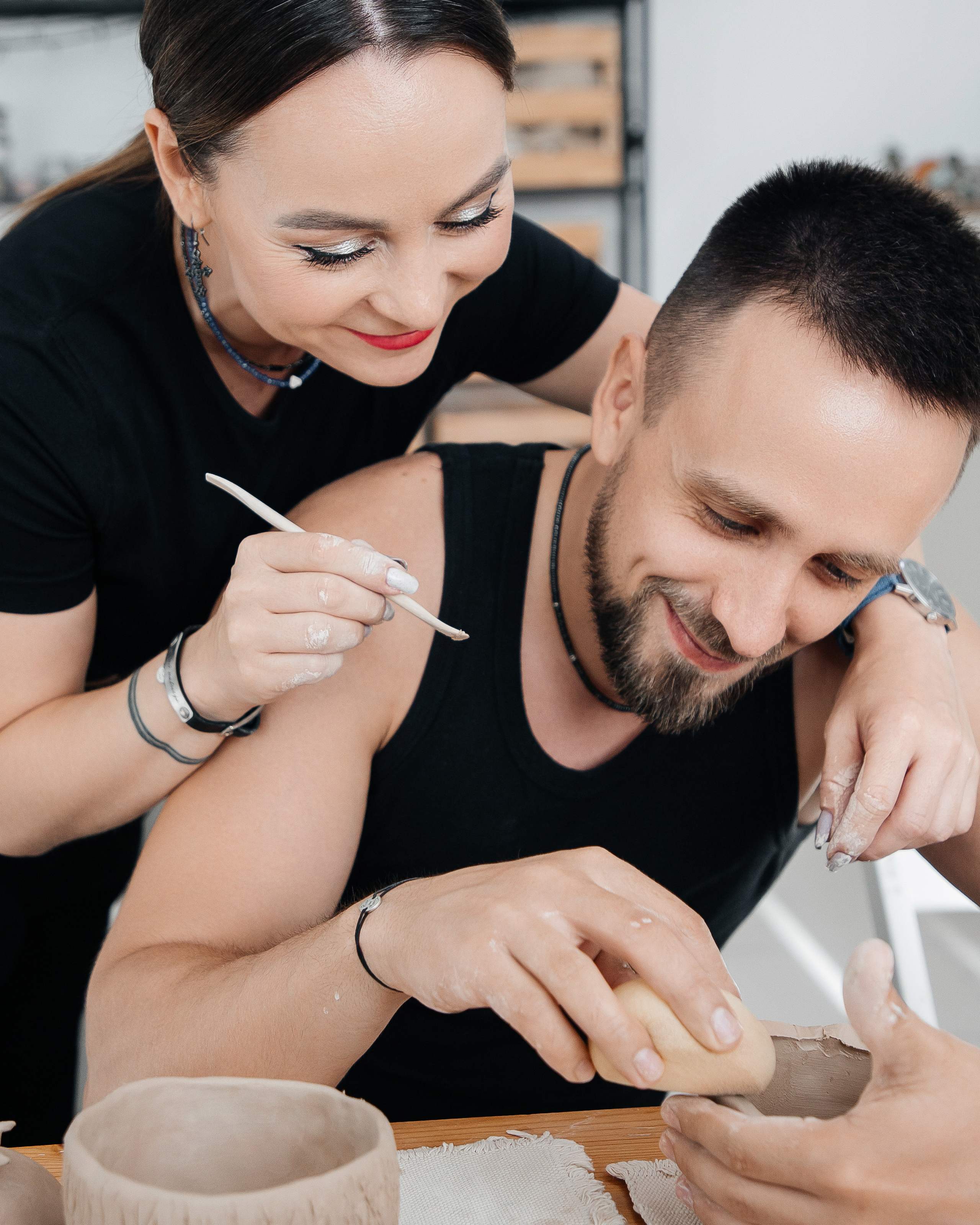 Яков и Елена в гончарной мастерской