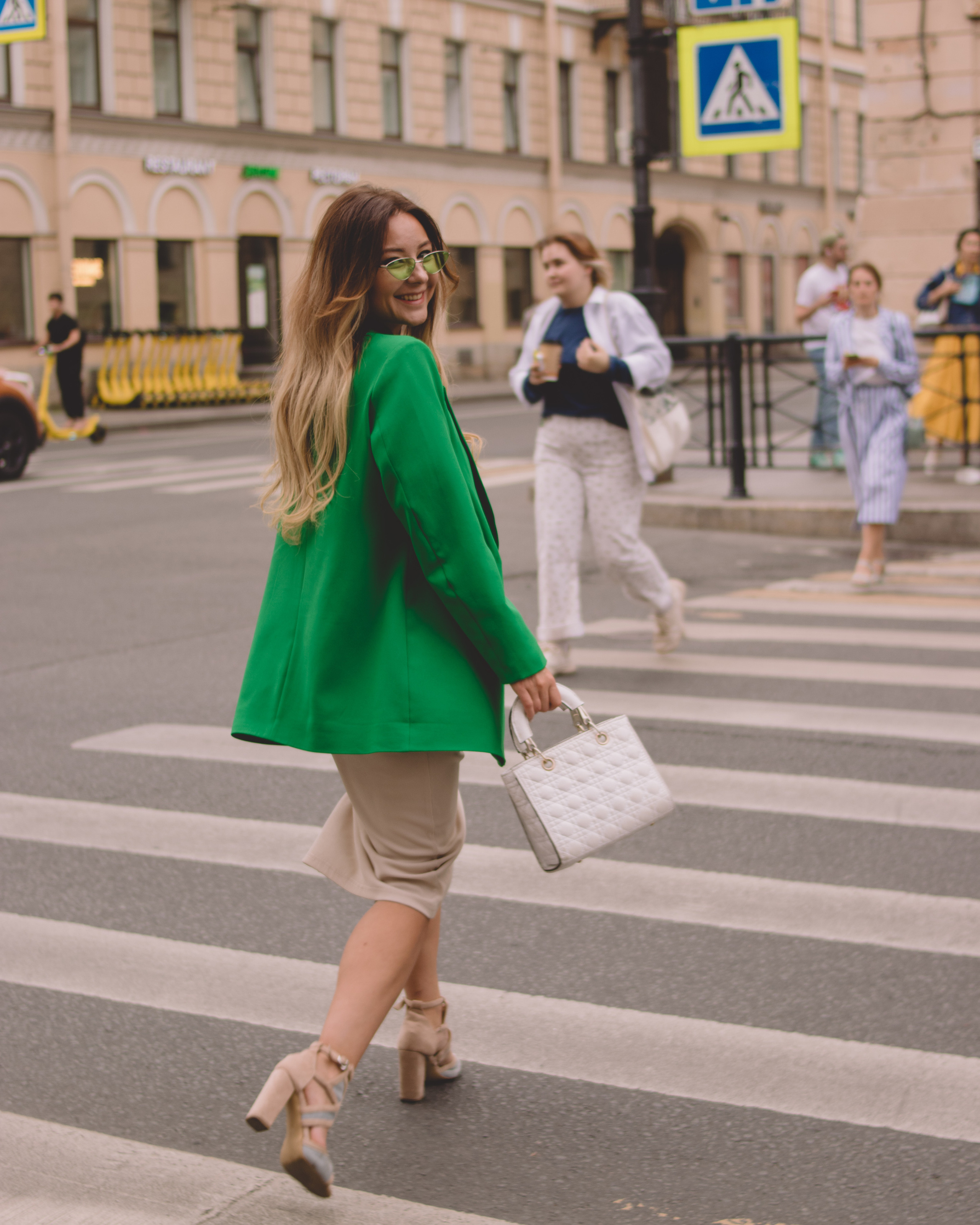 Каблучками по Питеру