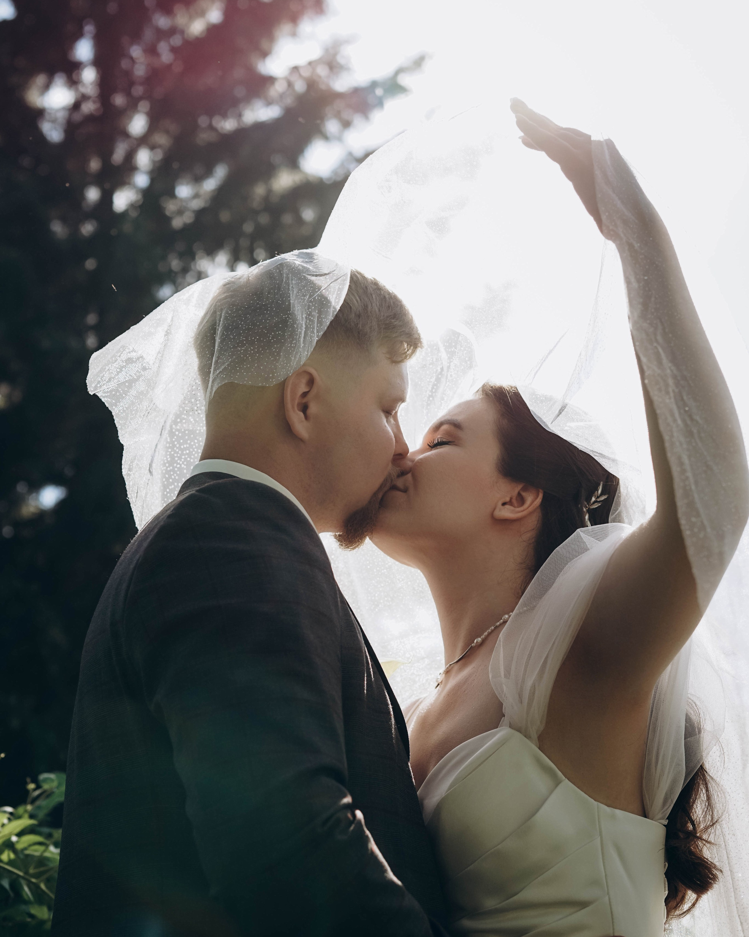 Оля и Дима: регистрация, свадебная прогулка