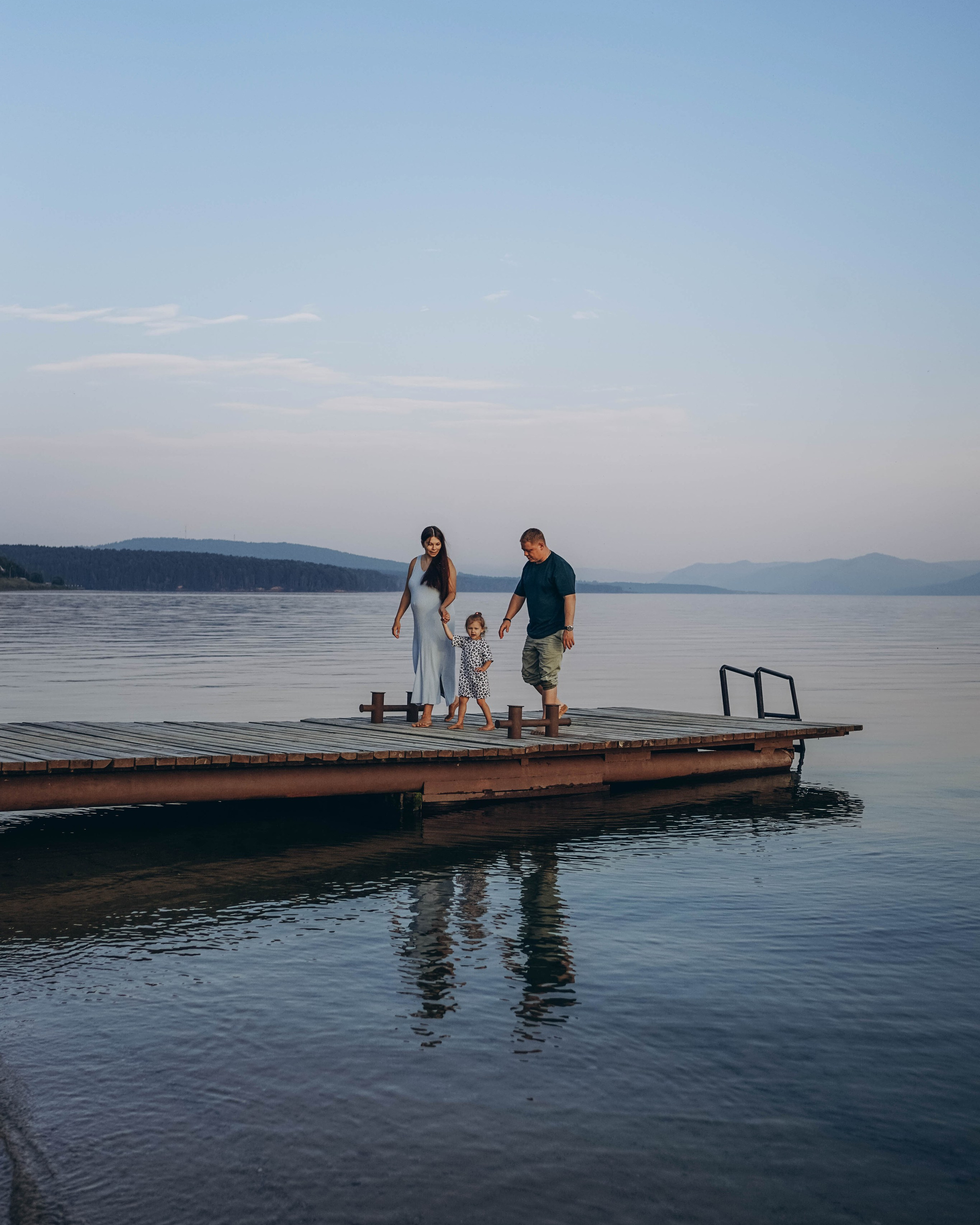 Галя, Леша, Саша, Маша +1