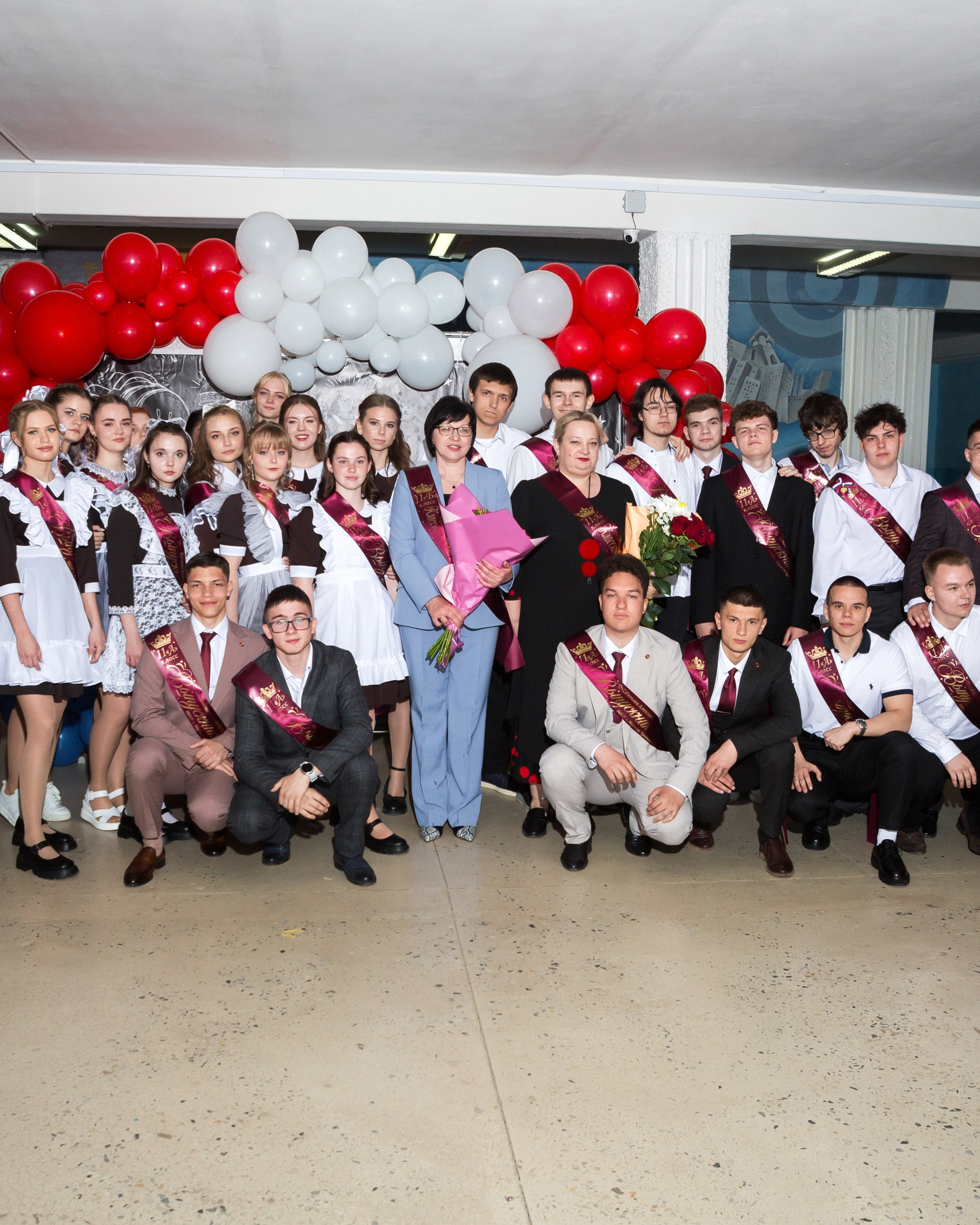 ФОТОСЕССИЯ С РОДИТЕЛЯМИ «ПОСЛЕДНИЙ ЗВОНОК — 2025» 9 ШКОЛА Г.МЦЕНСК