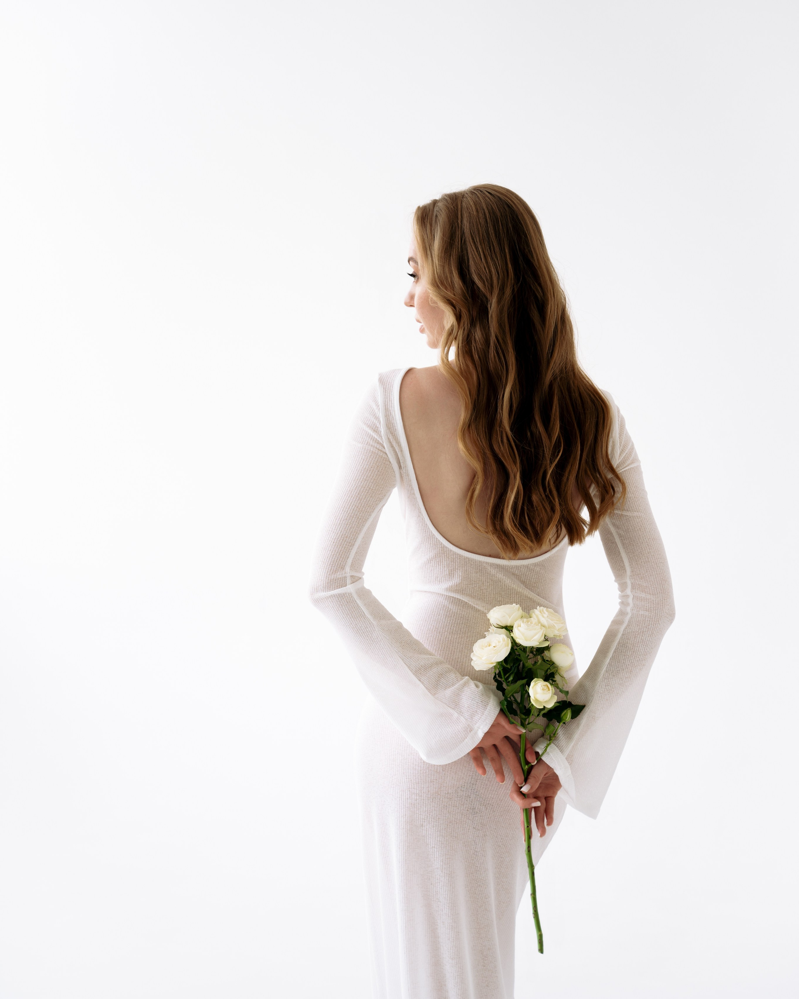 Даша — фотосессия на циклораме