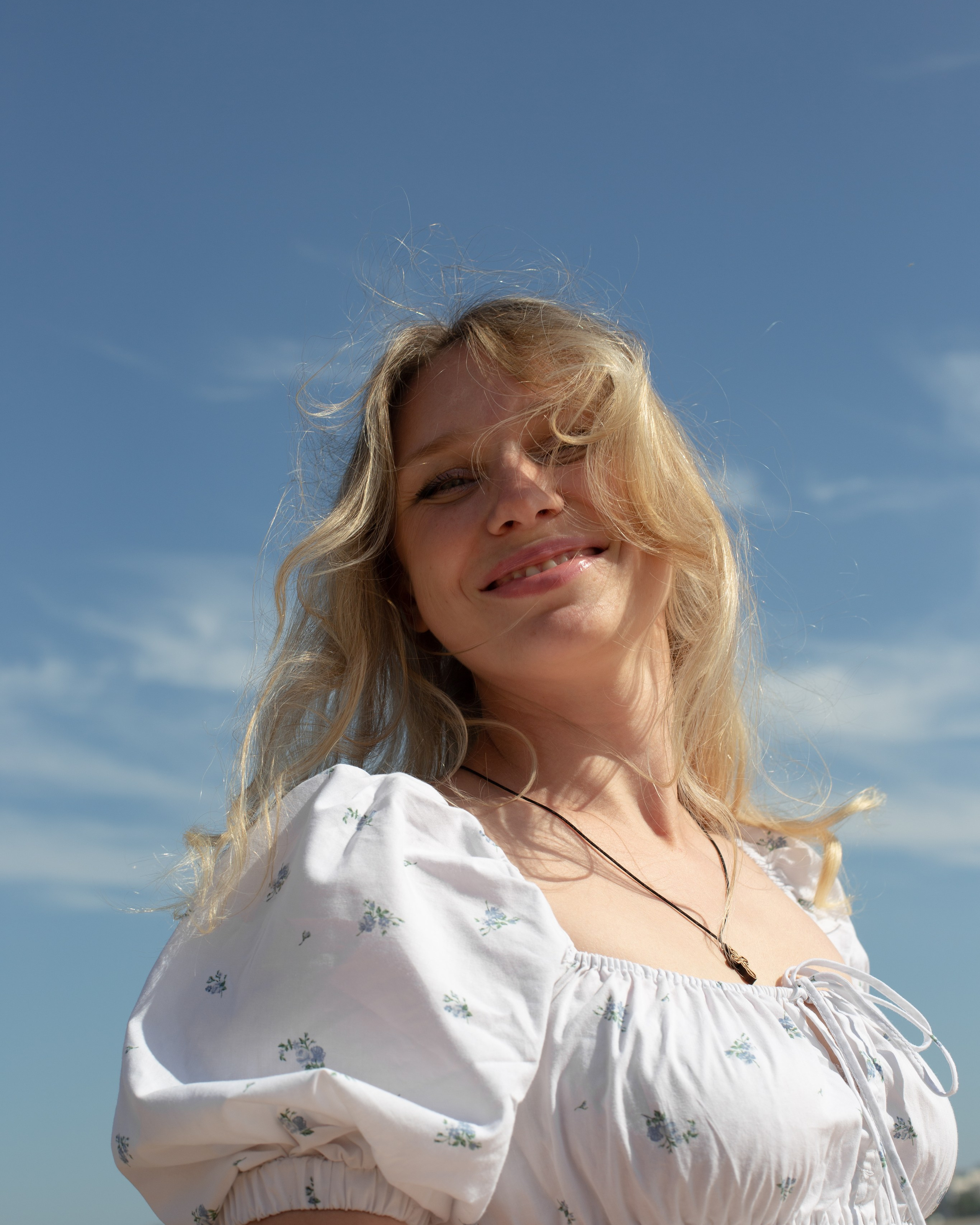 На набережной