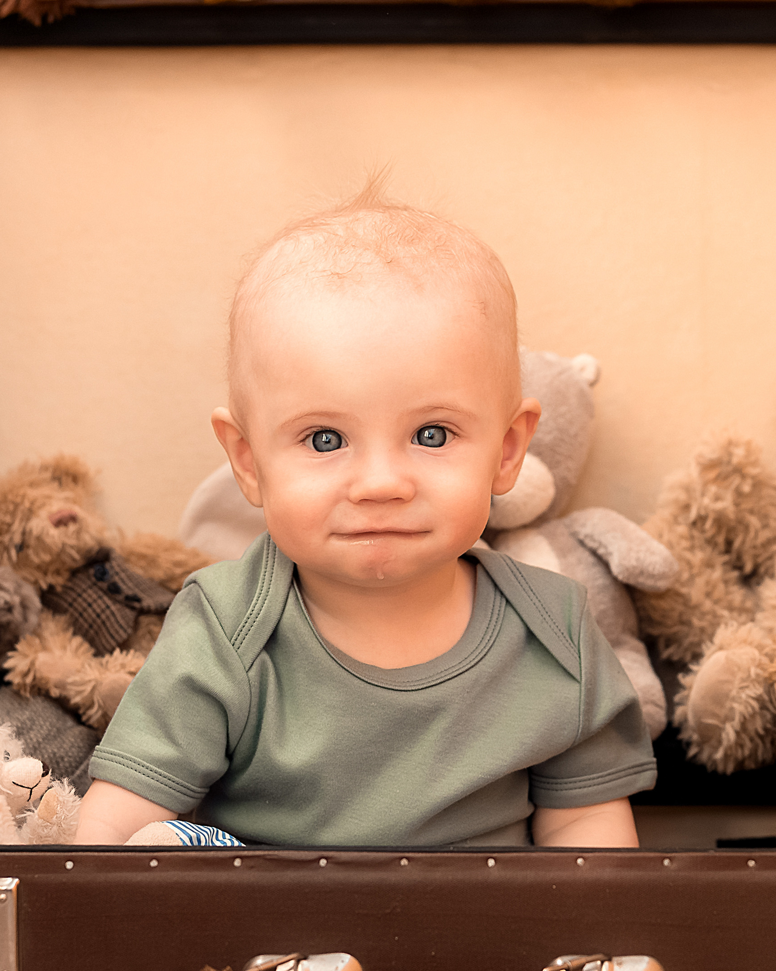 Марк с медведями