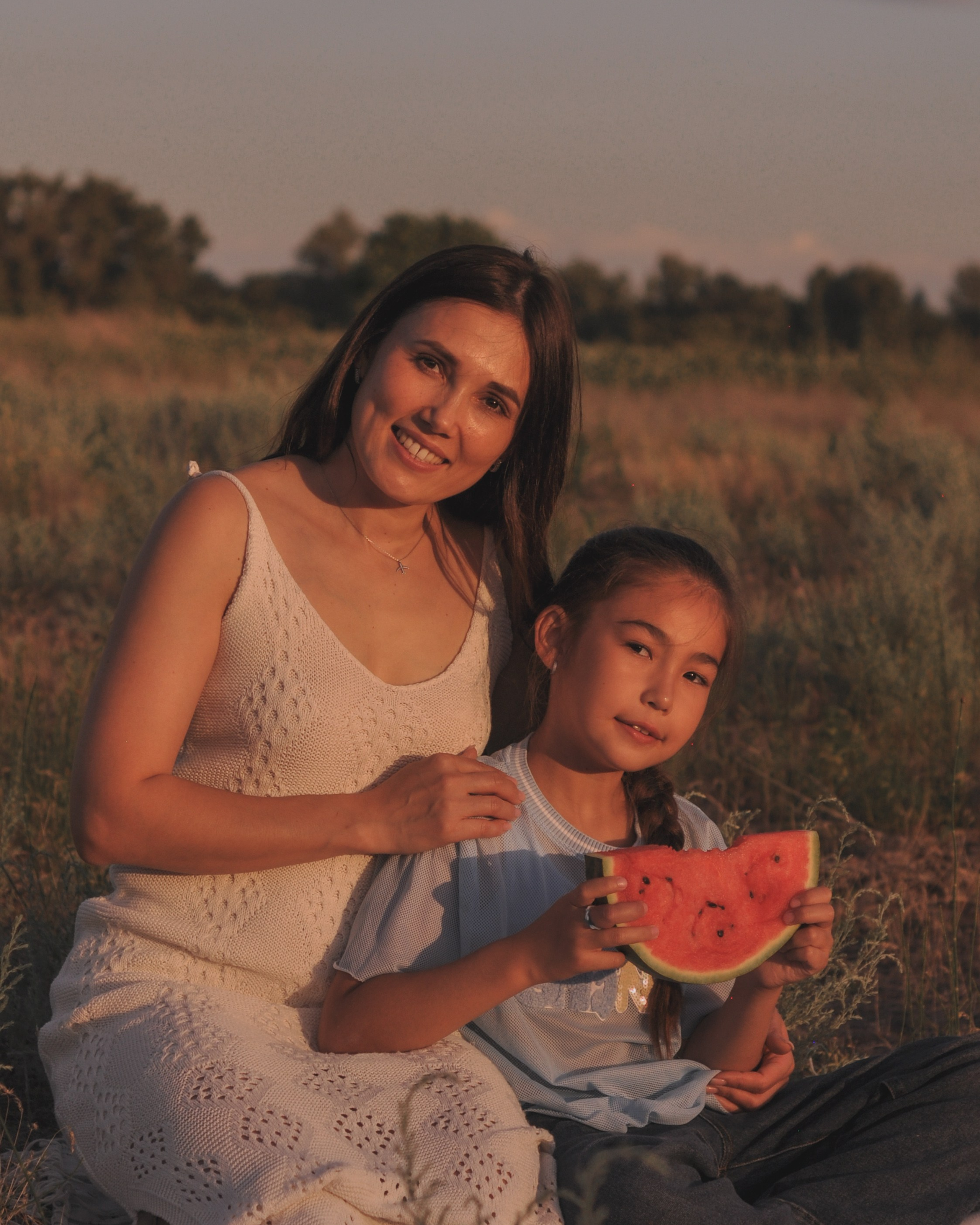 Фотосессия на природе мама с дочкой
