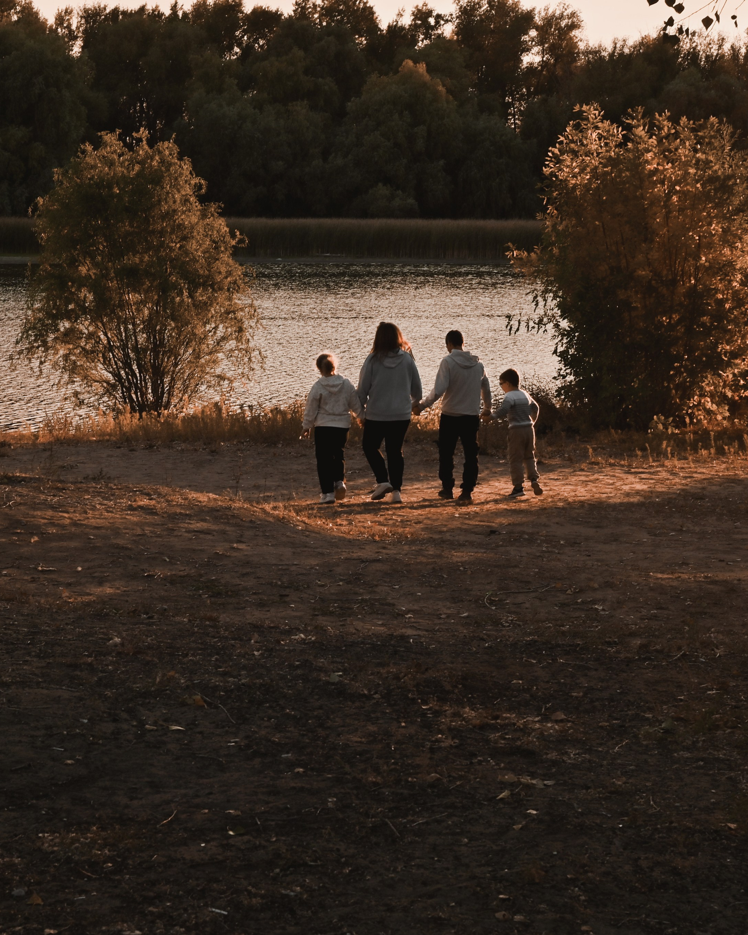 Семейная съемка у озера