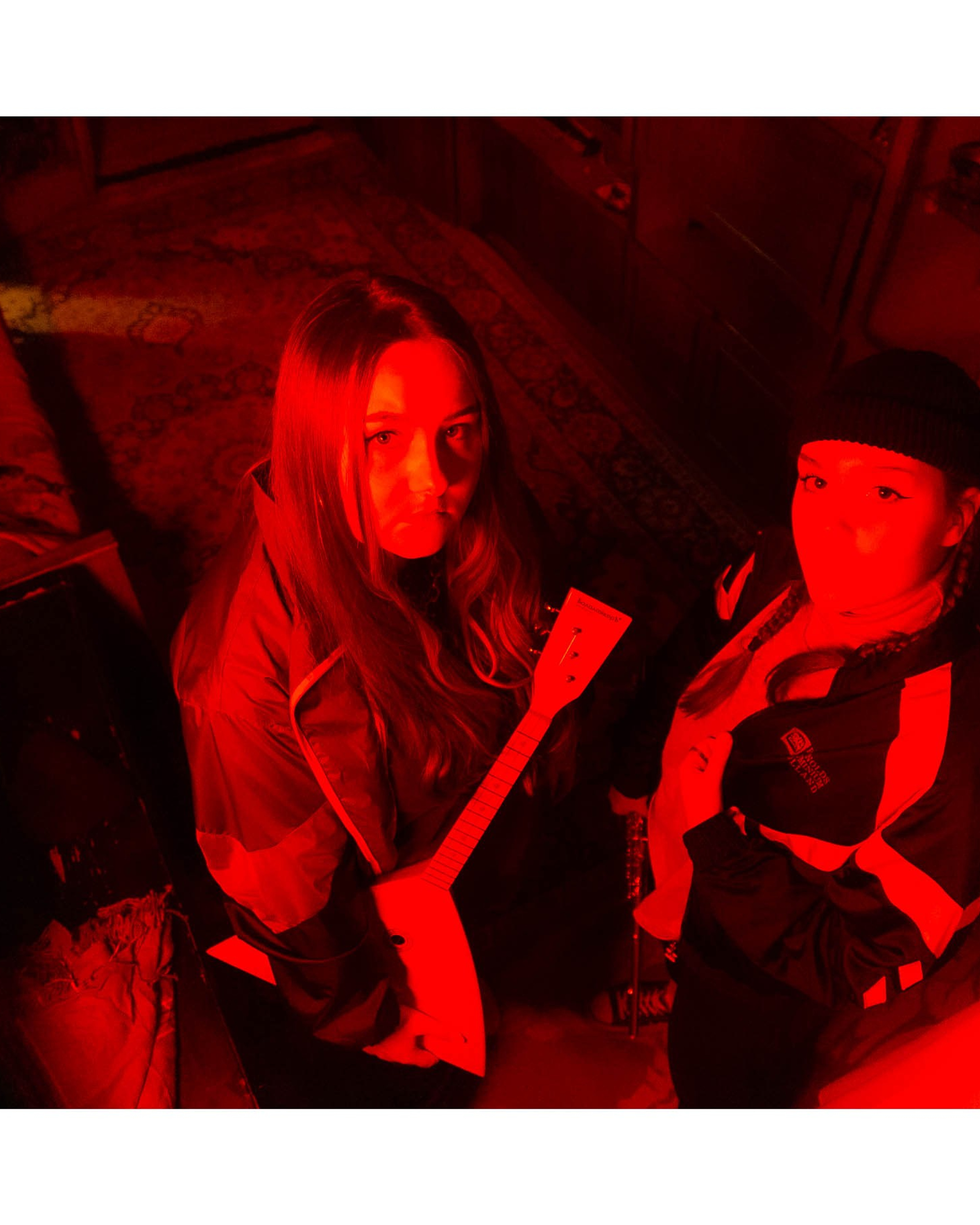 Коллектив ХВОЯ (стиль 90-х)