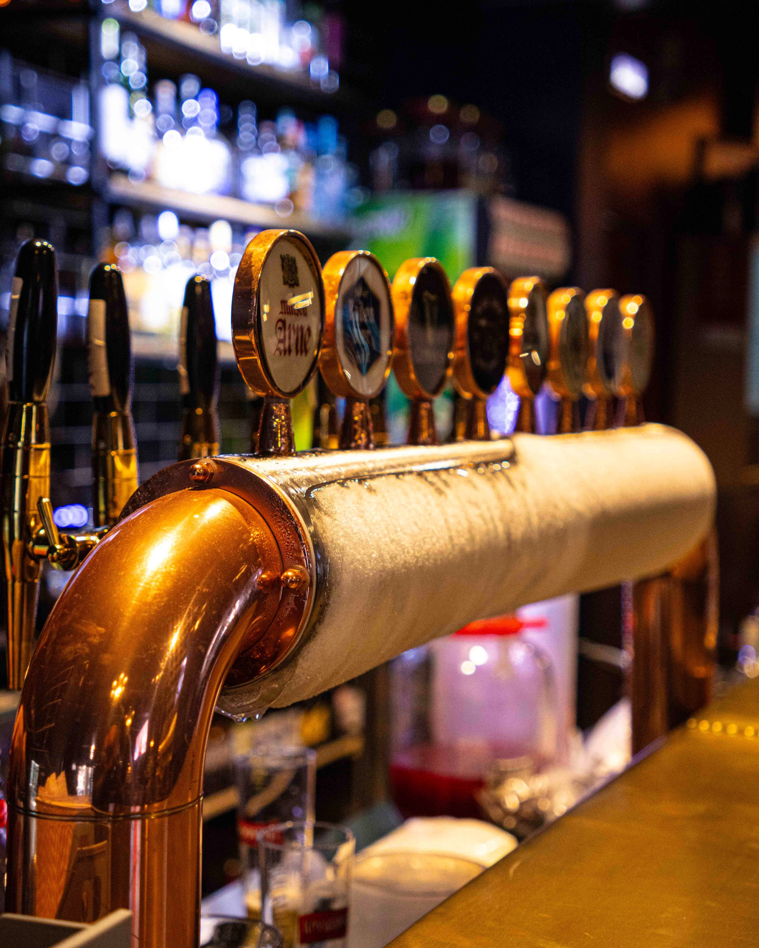 Съемка меню для «Гаррисон Паб» Город Шахты