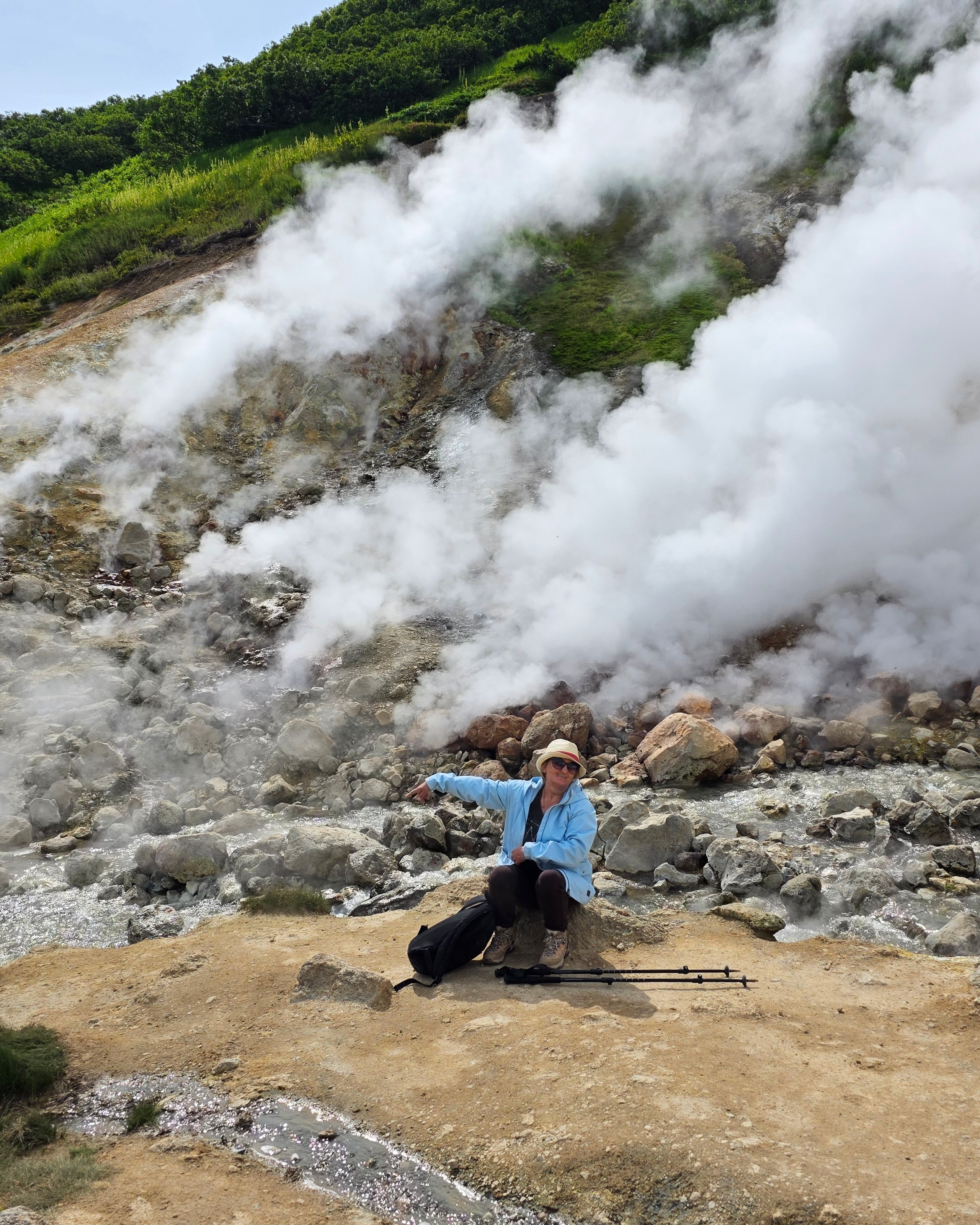 Дачные источники (Малая долина гейзеров) + водопад Снежный барс