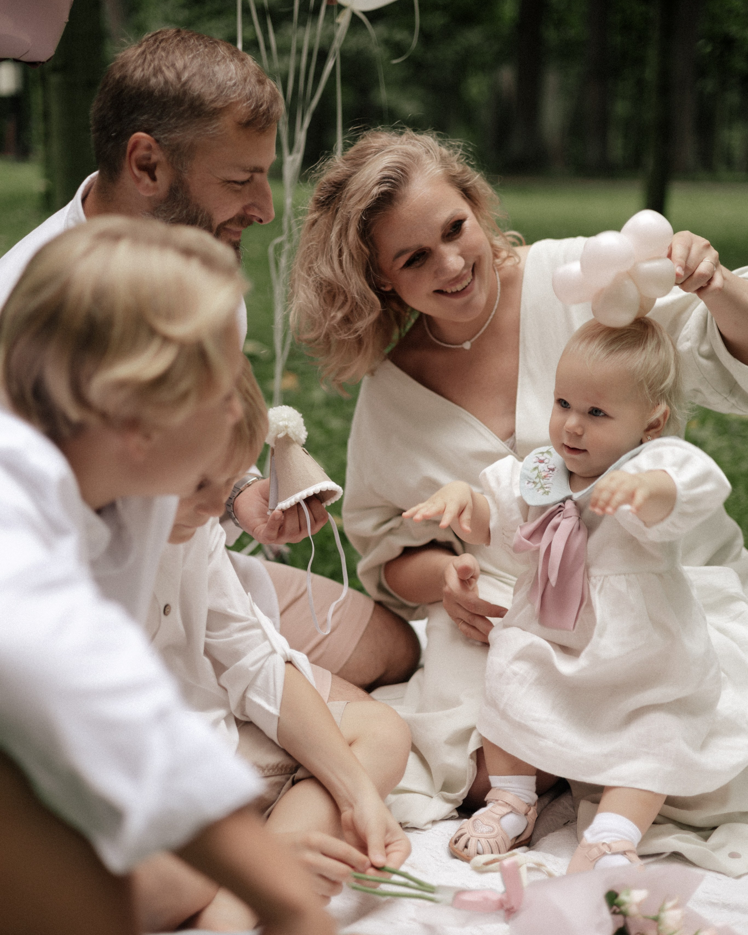 Семейная фотосессия в Оставьевском парке