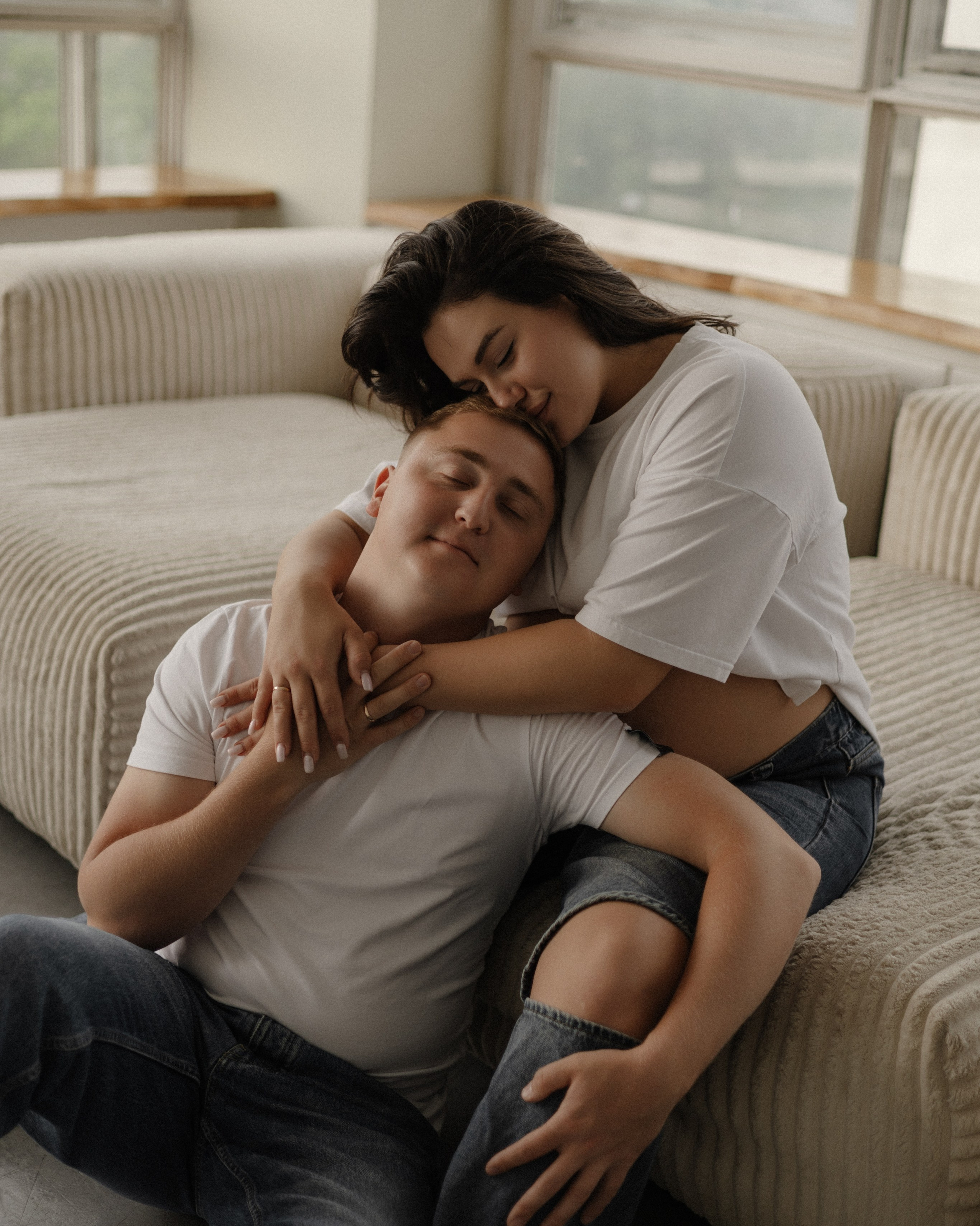 Екатерина и Артем фотосессия в студии