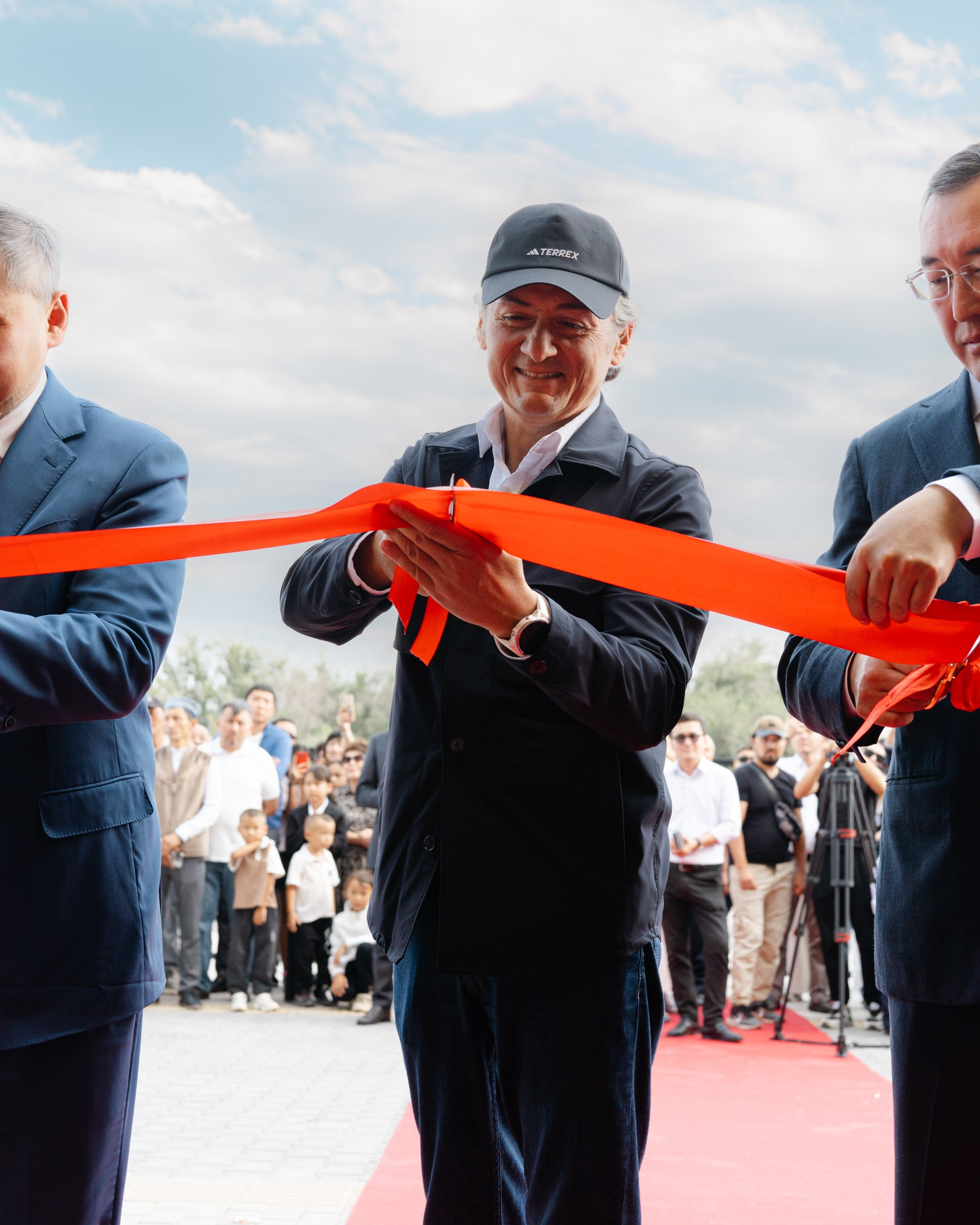 Beeline school (opening)