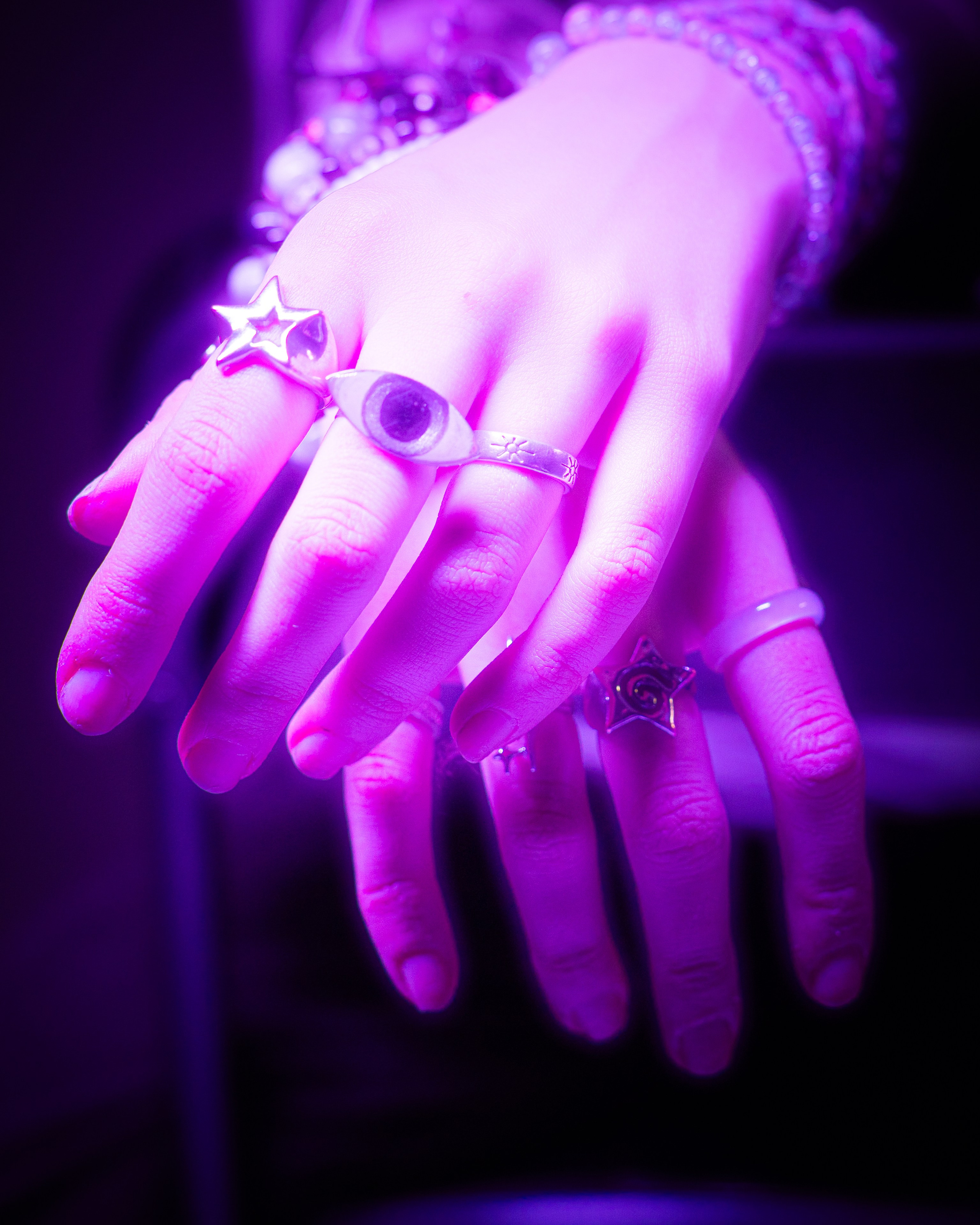 I just wanna shine bright like a Diamond