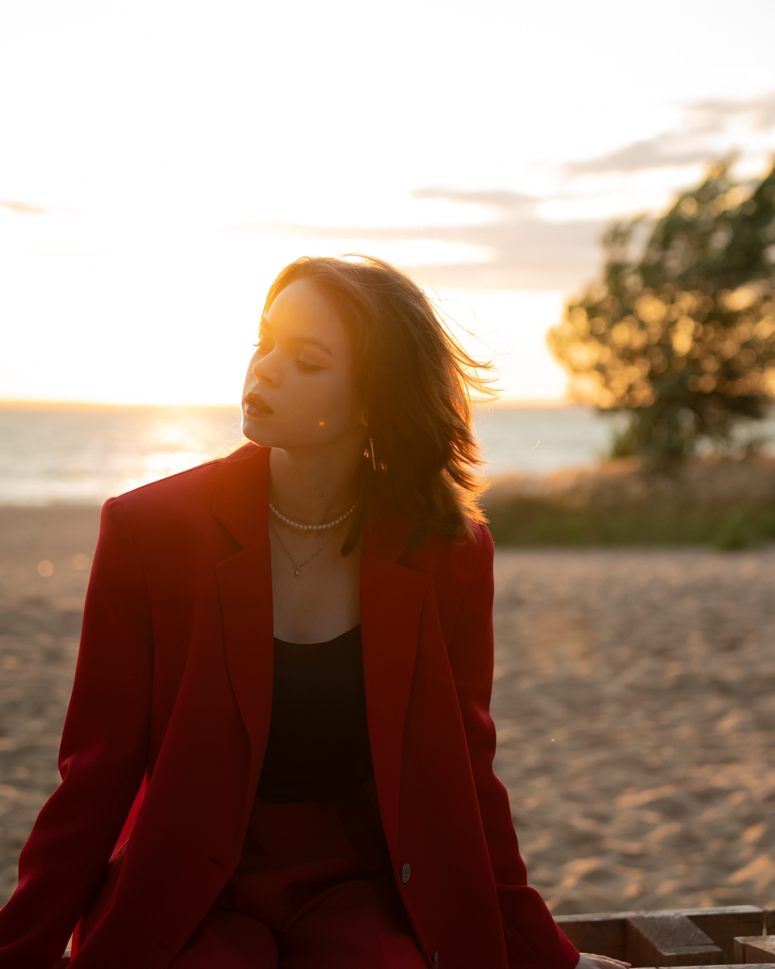 Sand & Suit