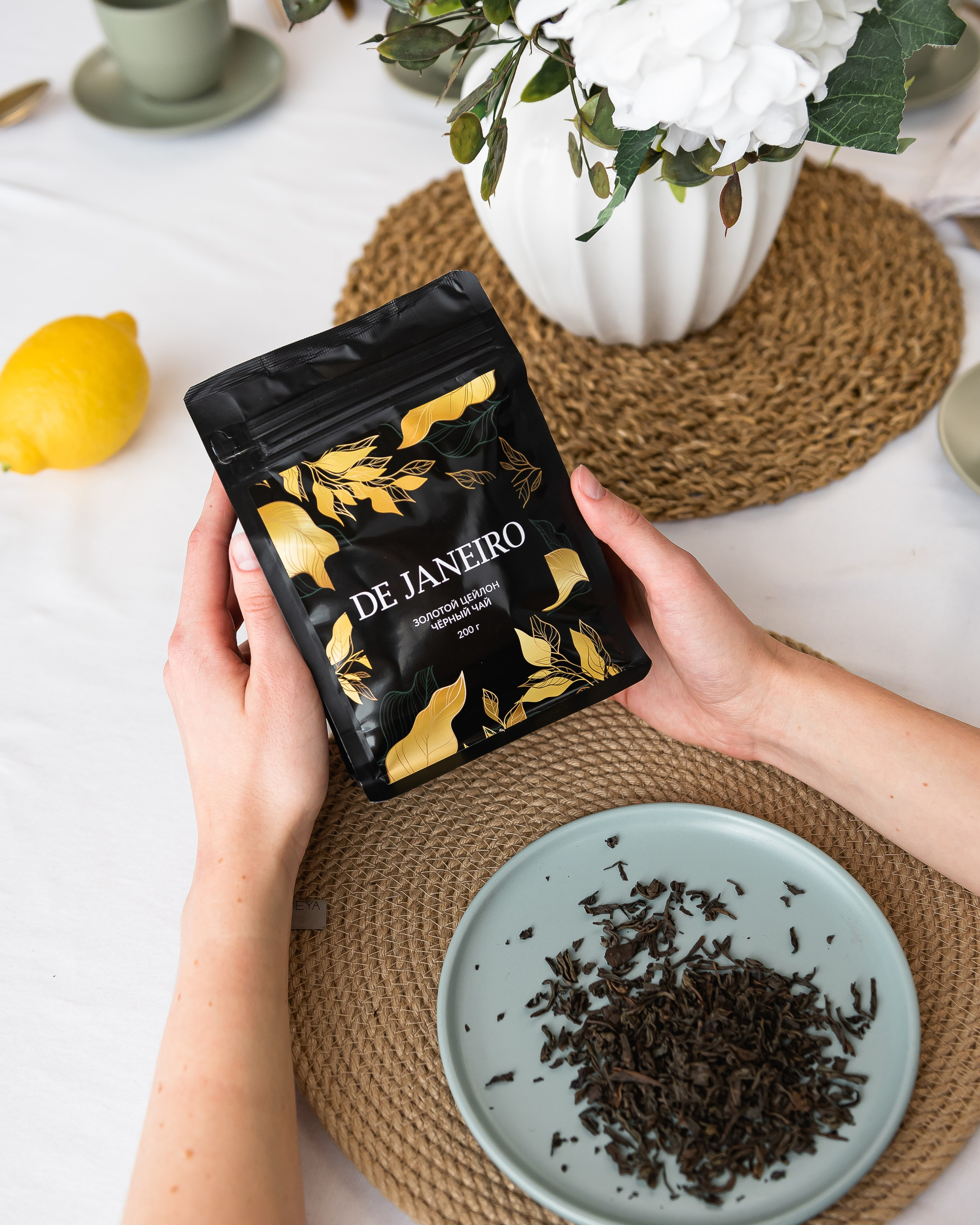 Контент для социальных сетей. Лайф с&nbsp;моделью.