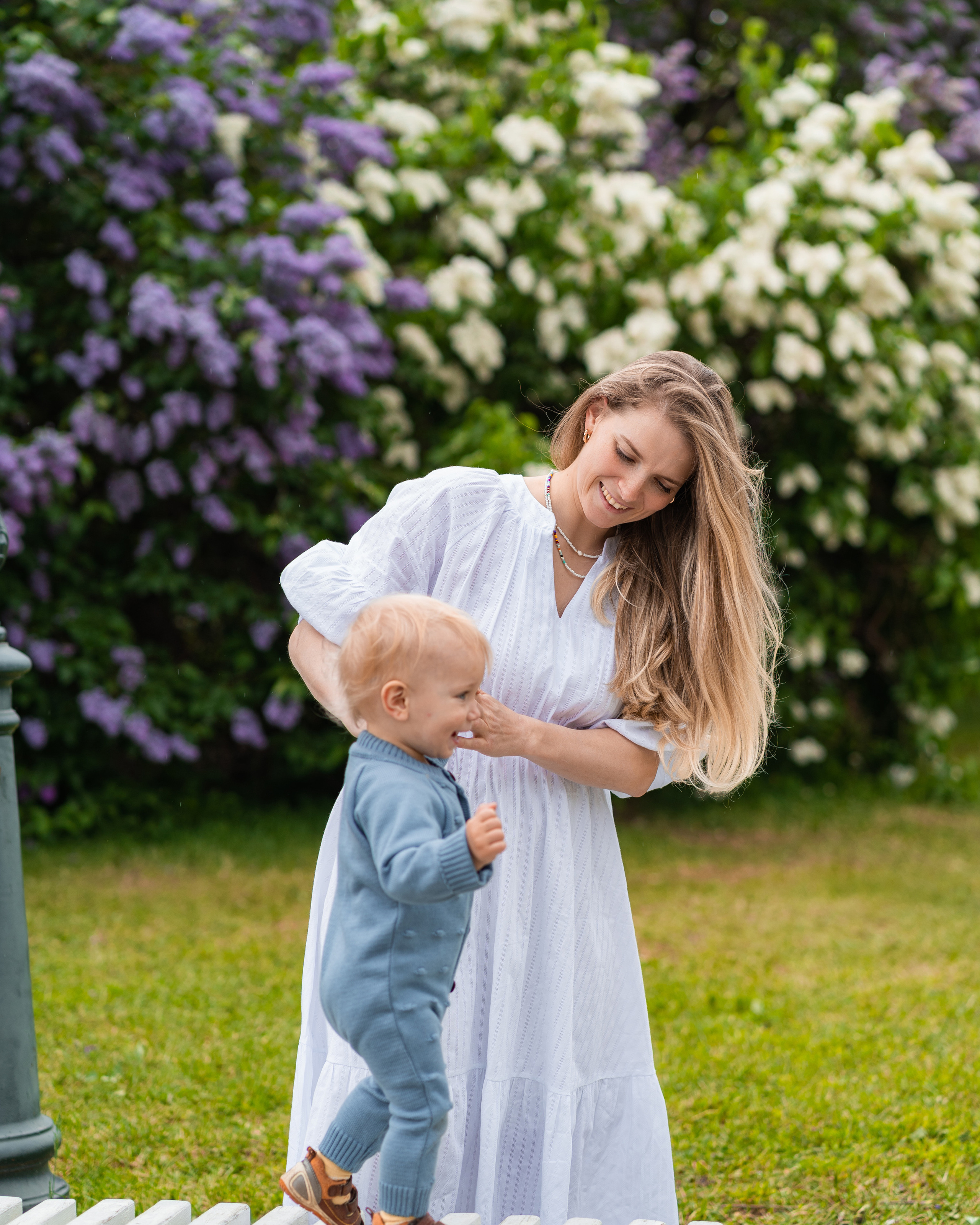 Татьяна и&nbsp;дети, Сиреневый сад