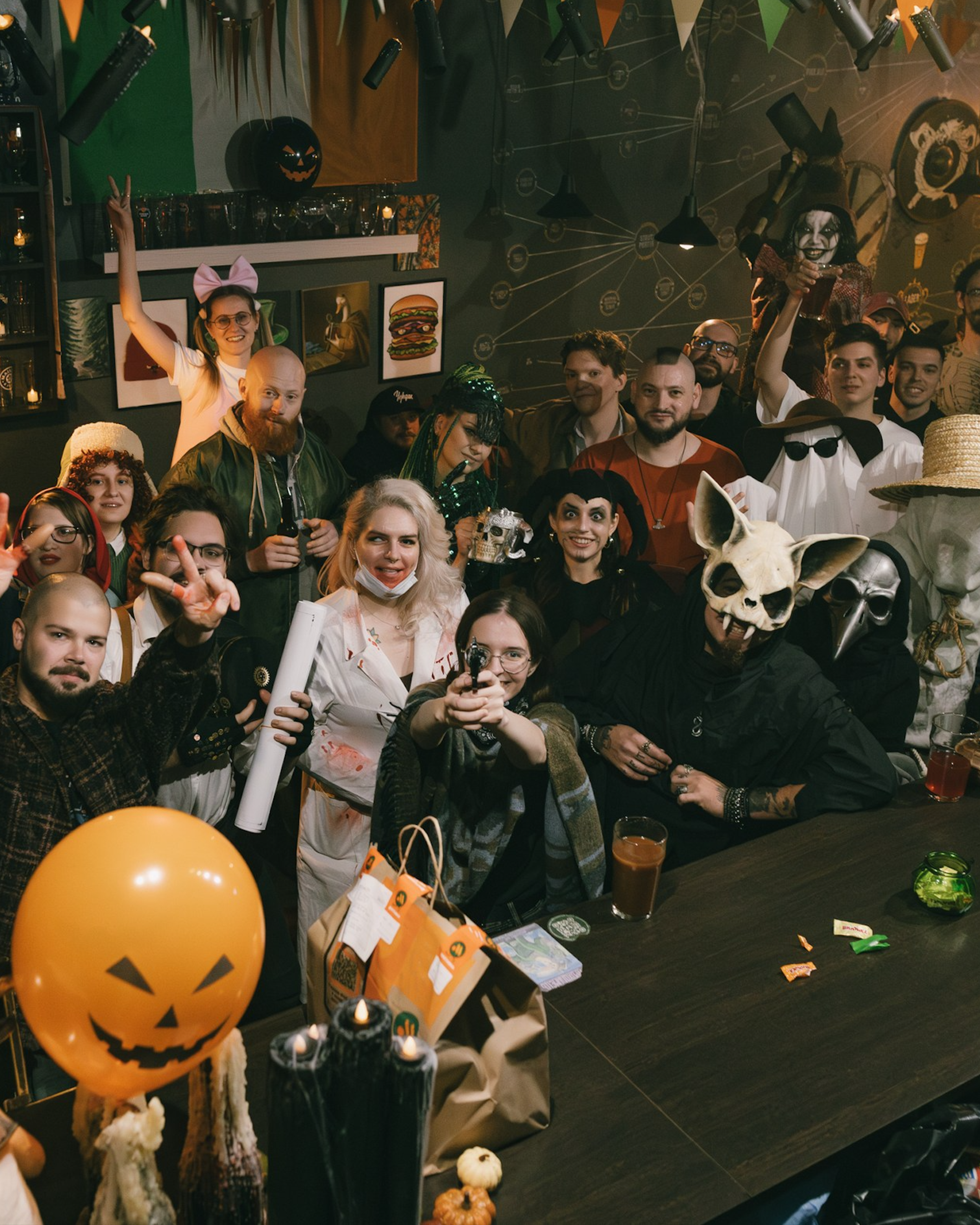 Halloween Skoll Pub
