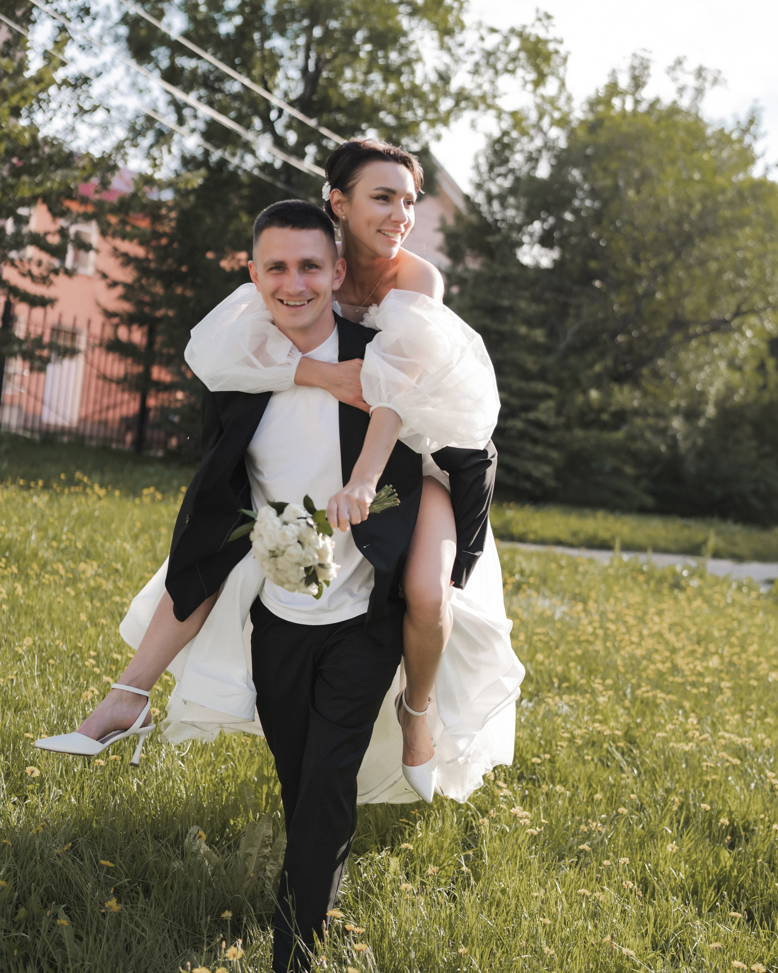 Лена и Илья — Прогулка в городе