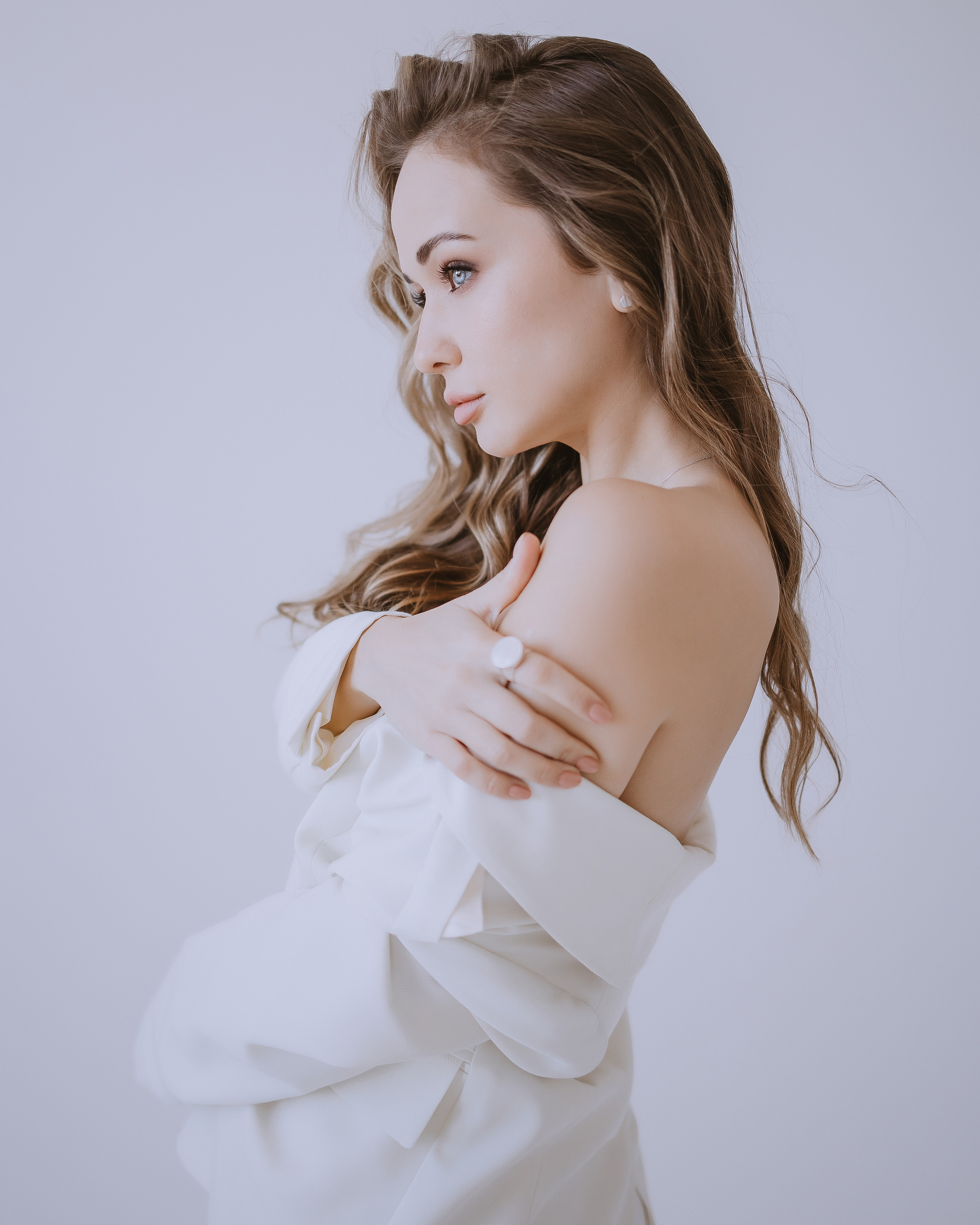 Feminine Natural Light Studio Photoshoot