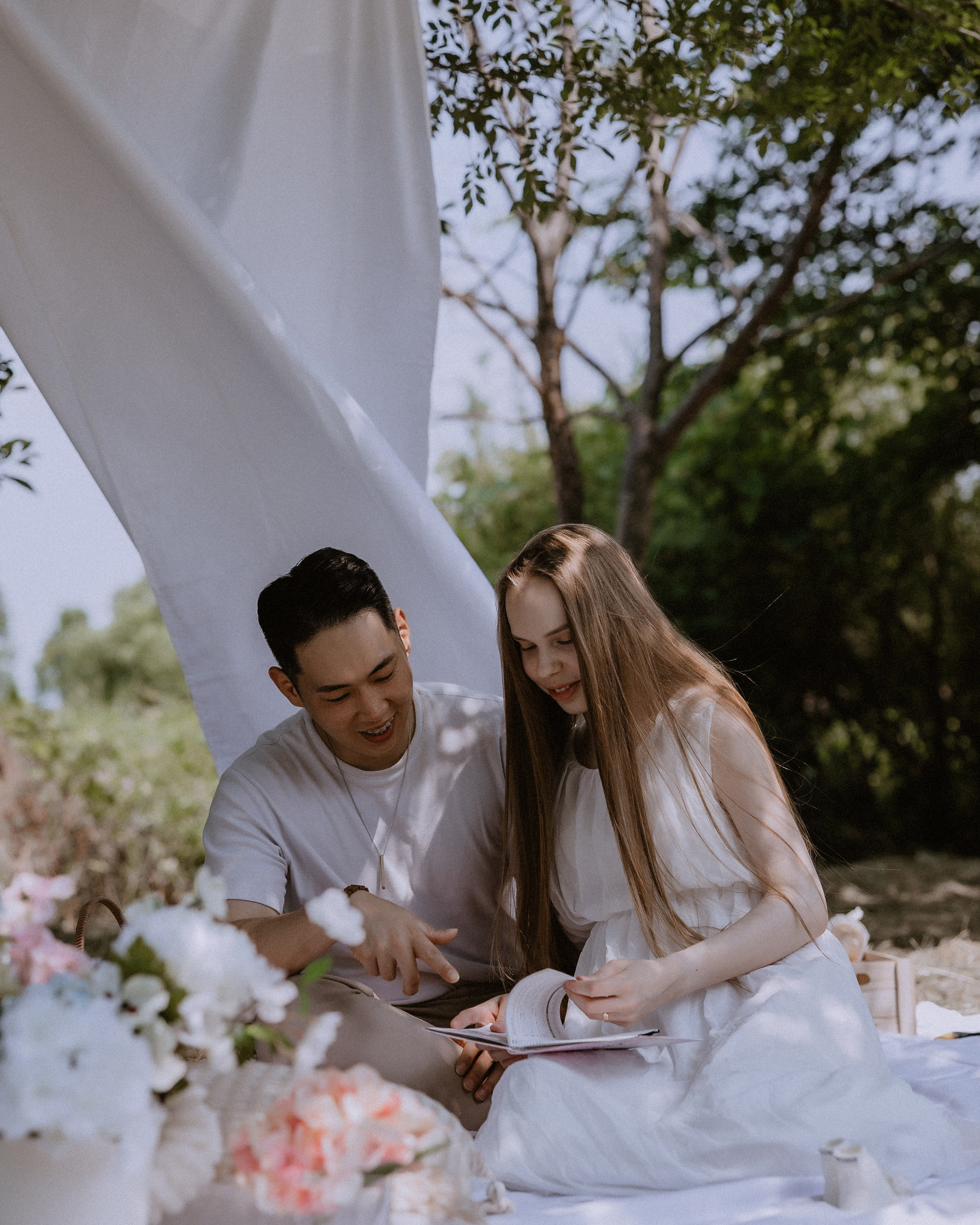 Maternity Photoshoot in&nbsp;a&nbsp;Park in&nbsp;Busan | Family Picnic Session
