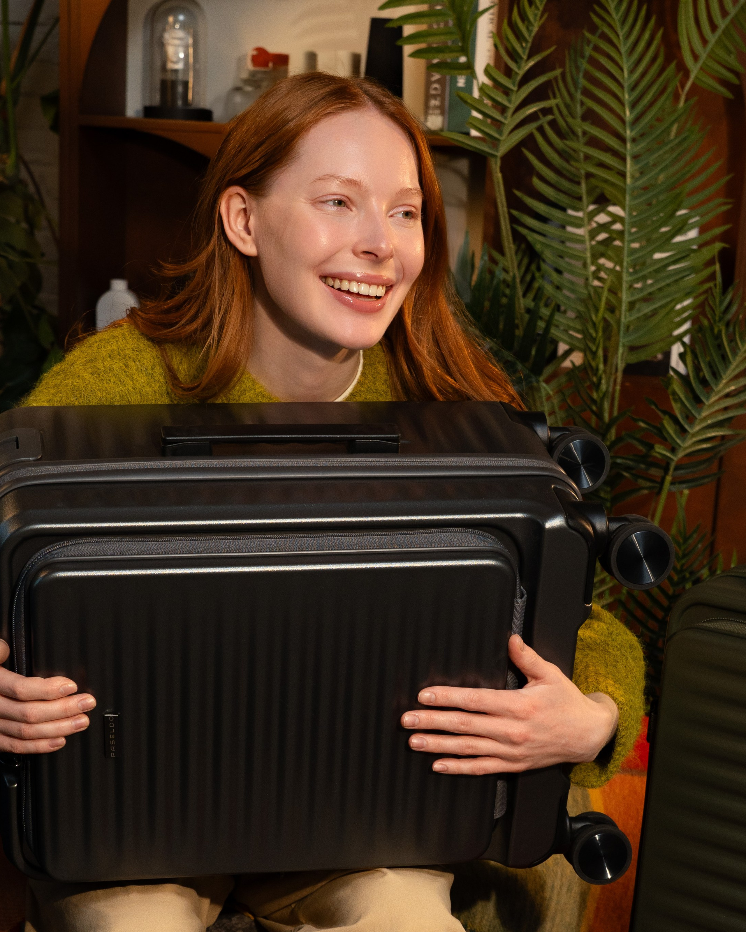 Кампейн для бренда чемоданов Paseldo