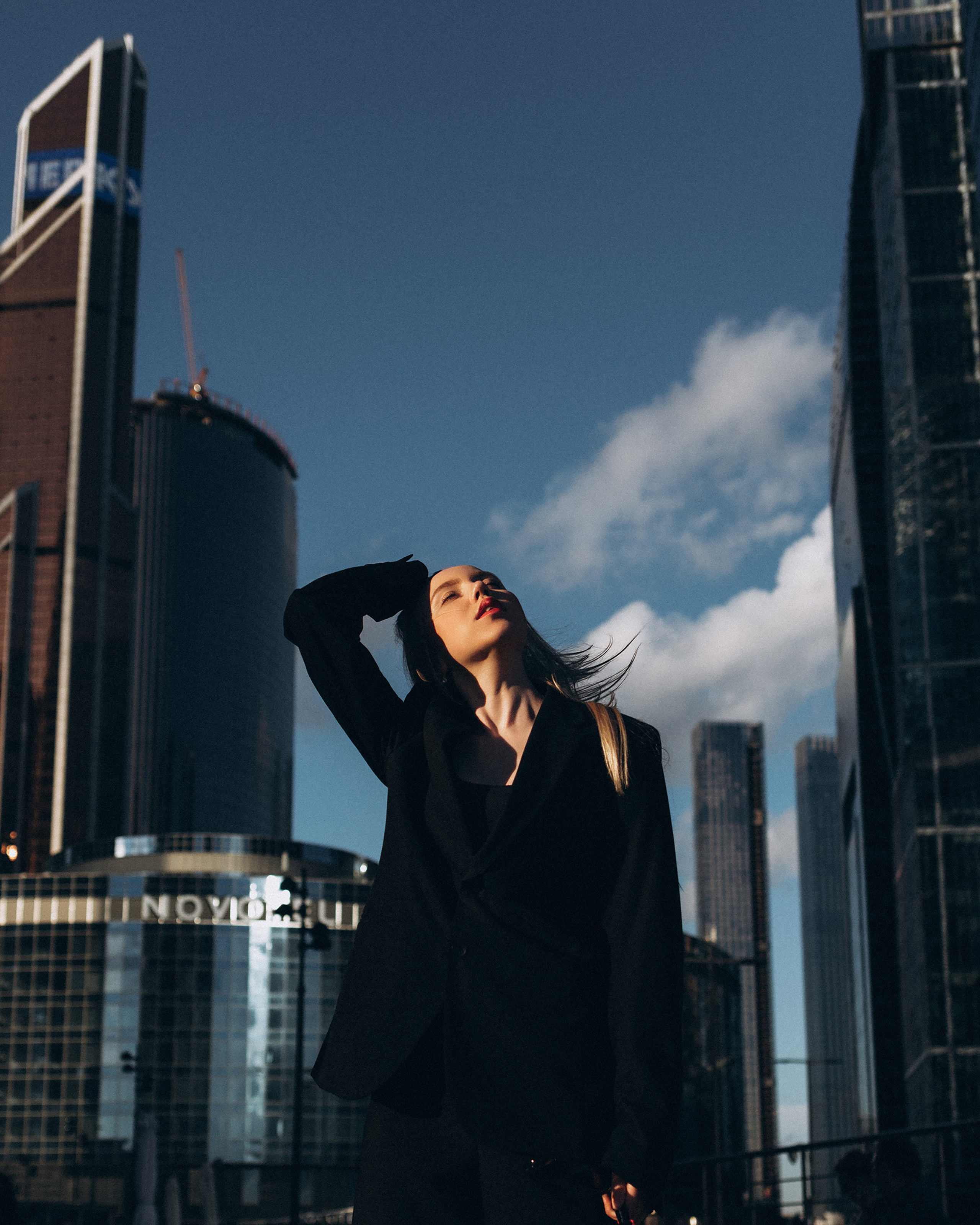 Марина. Прогулка в окрестностях Москва сити