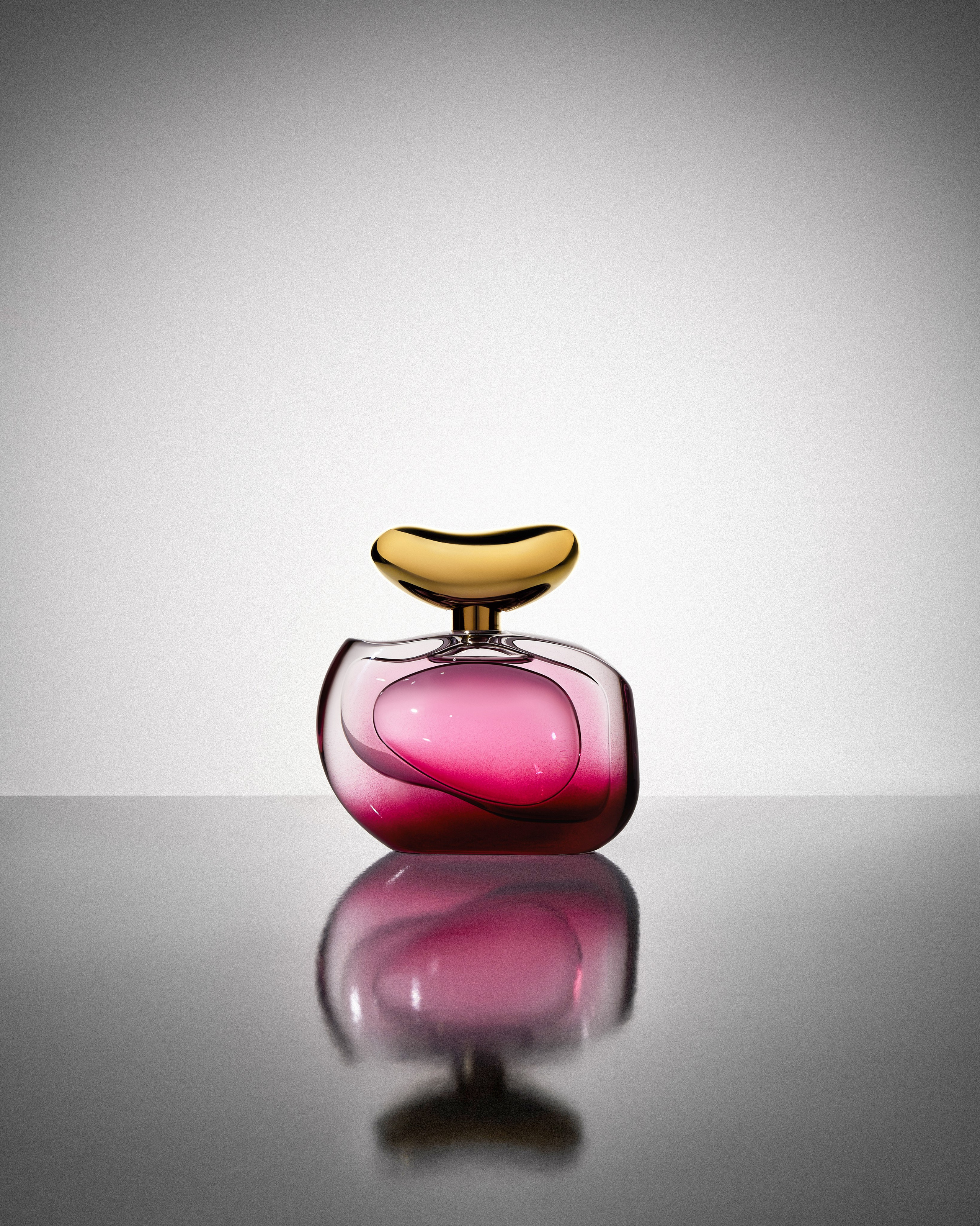 Парфюмерия и декоративная косметика