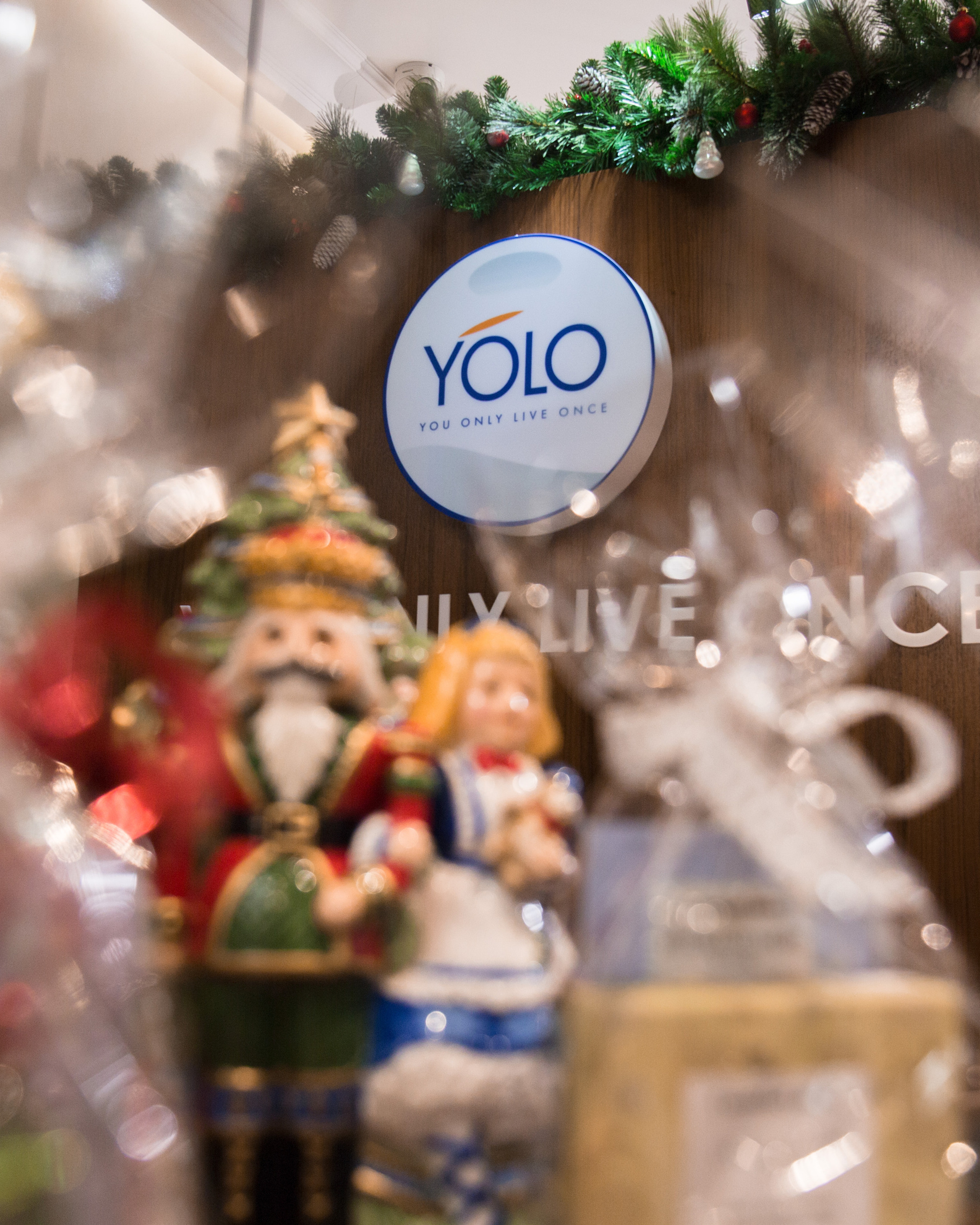 Салон красоты YOLO.