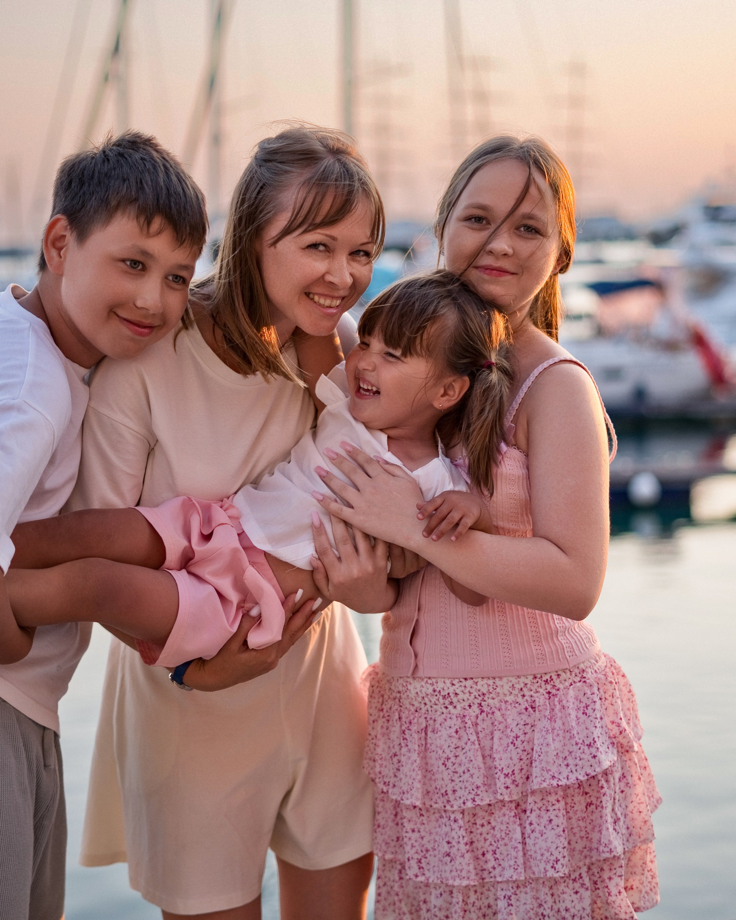 Семейная фотосессия в центре Сочи