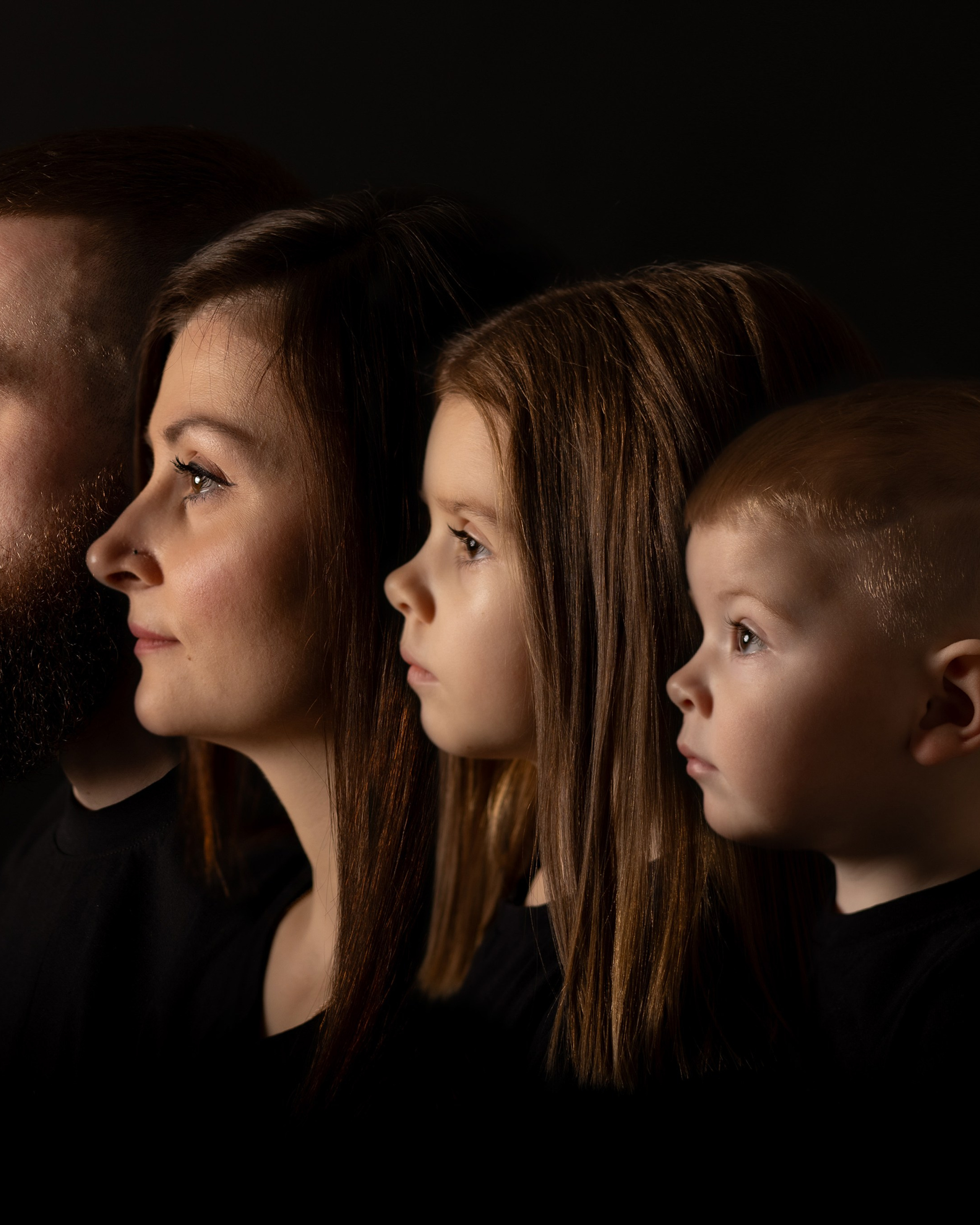 ПОРТРЕТ ПОКОЛЕНИЙ