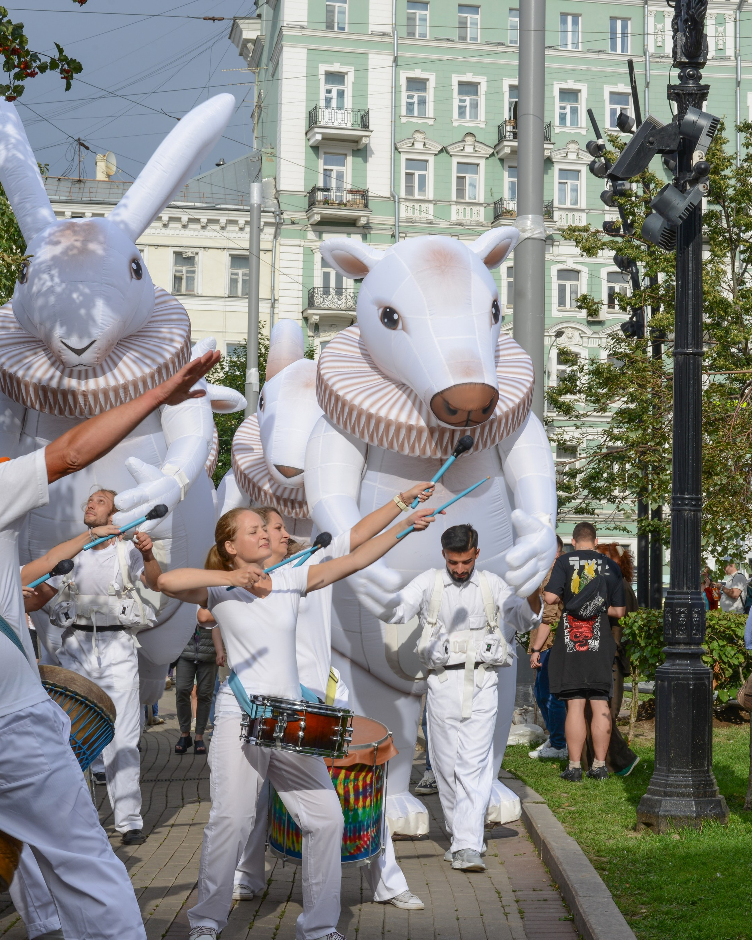 Барабанщики и зайчики
