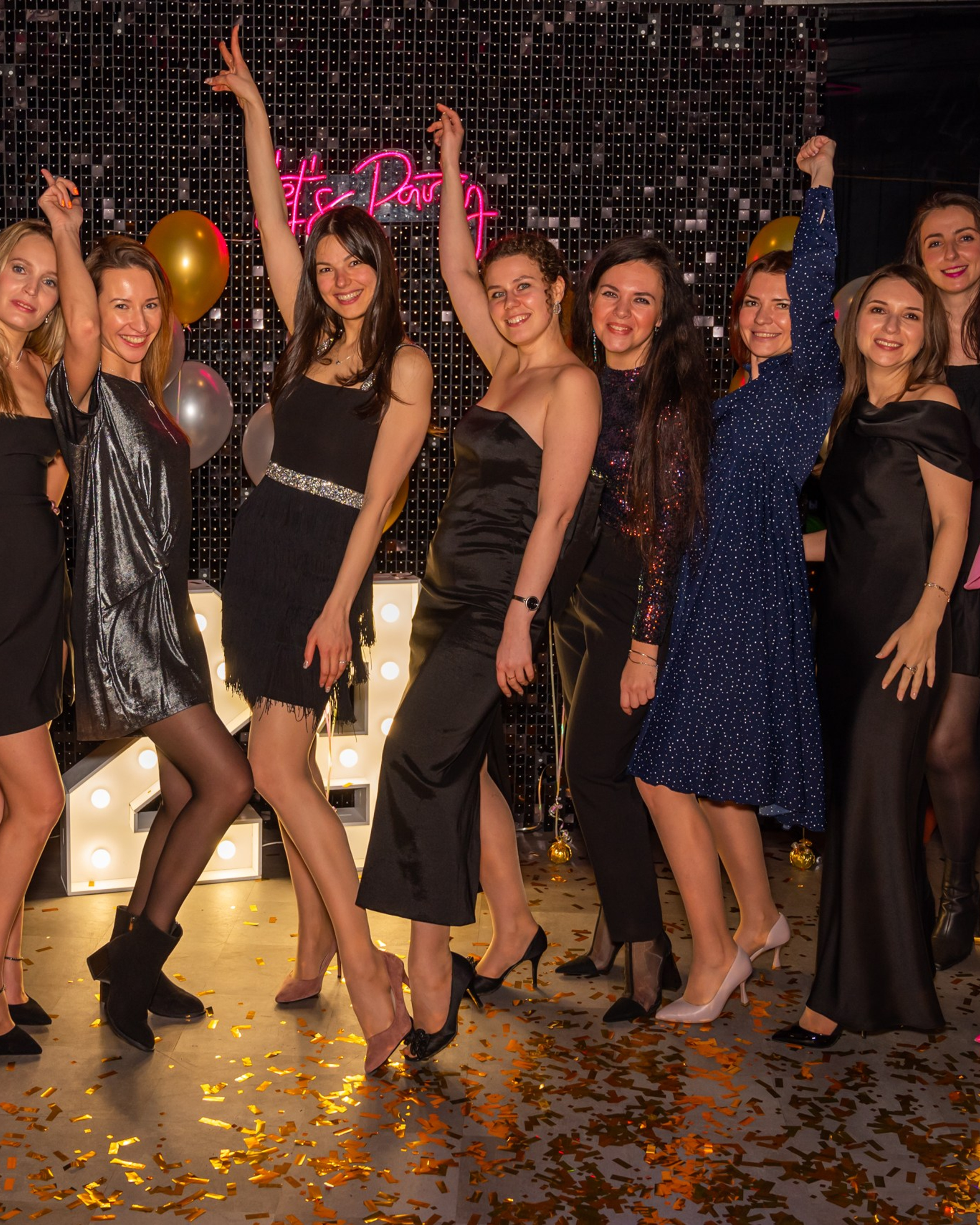 Празднуем Новый год!