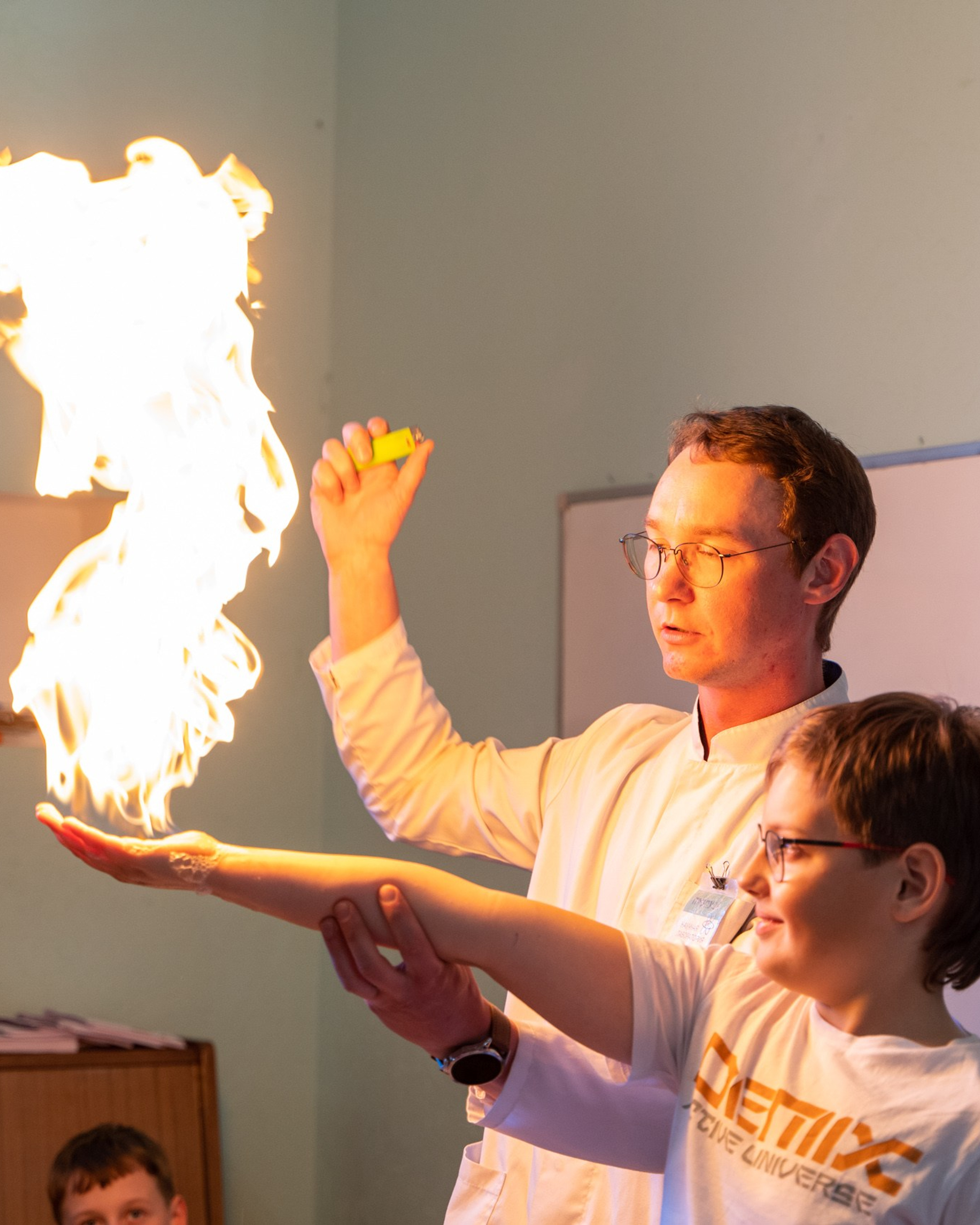 Праздник физики в школе Фрактал