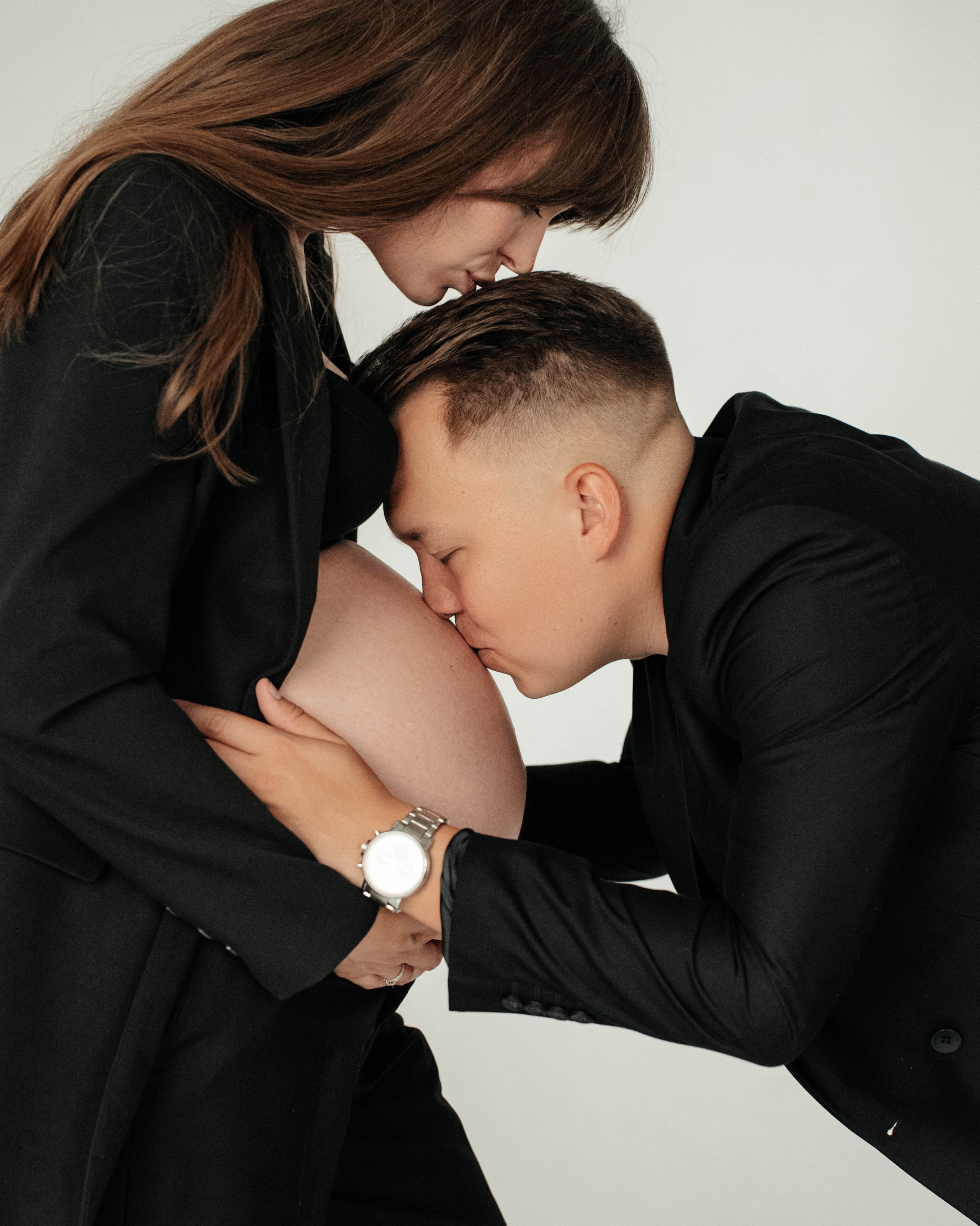 Спустя год после свадьбы)