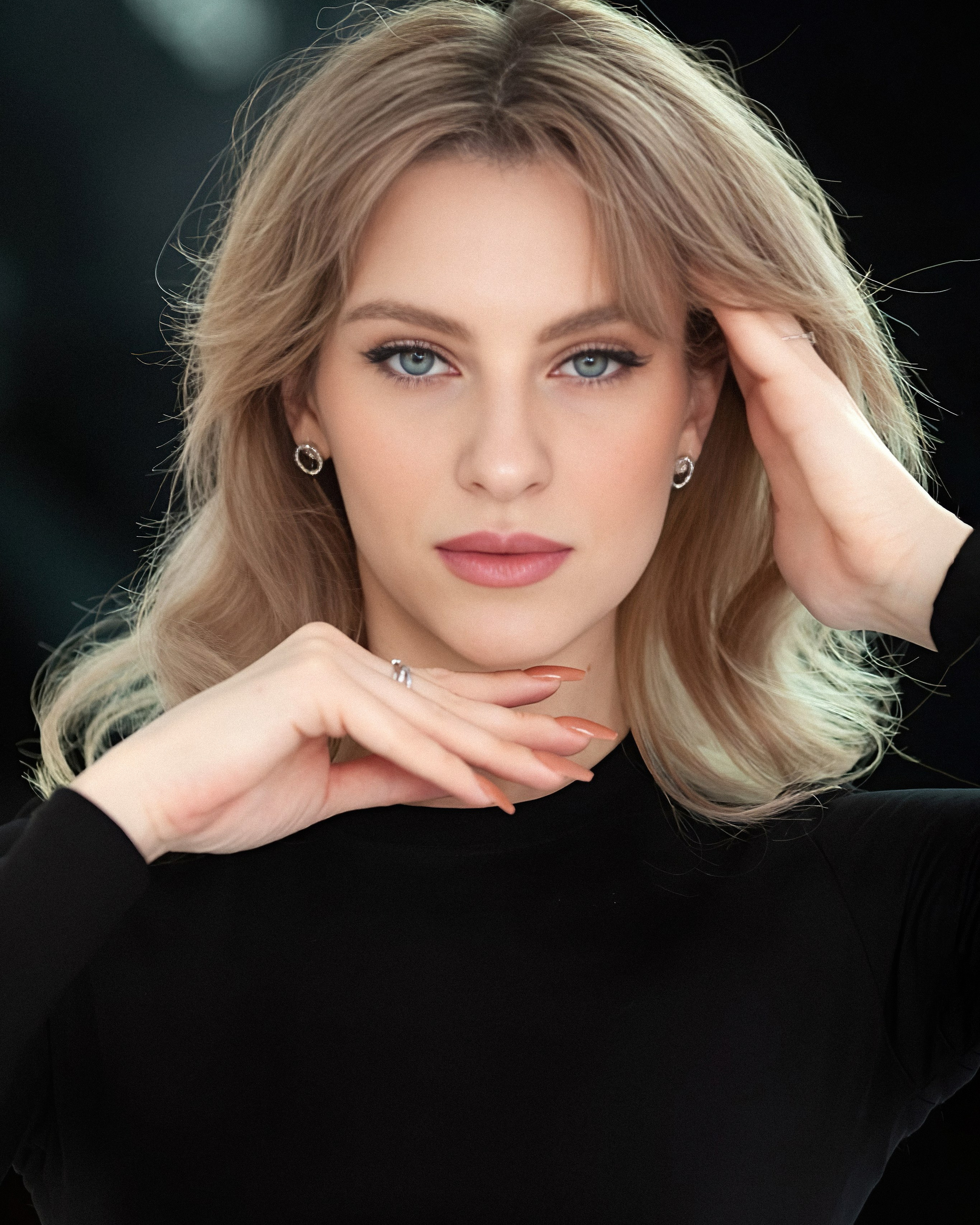 Надежда&nbsp;— женственный минимализм