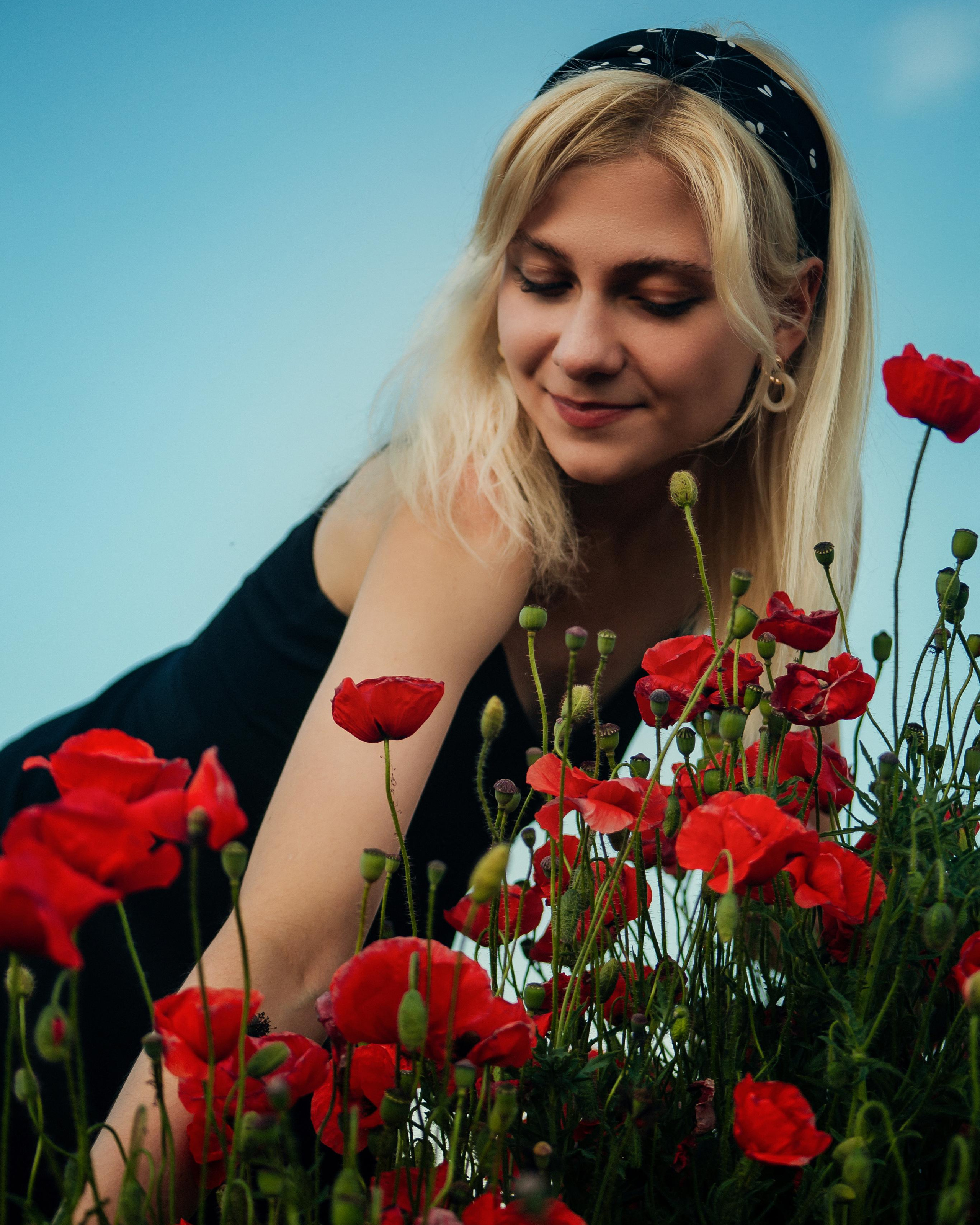 Алина в&nbsp;маковых полях