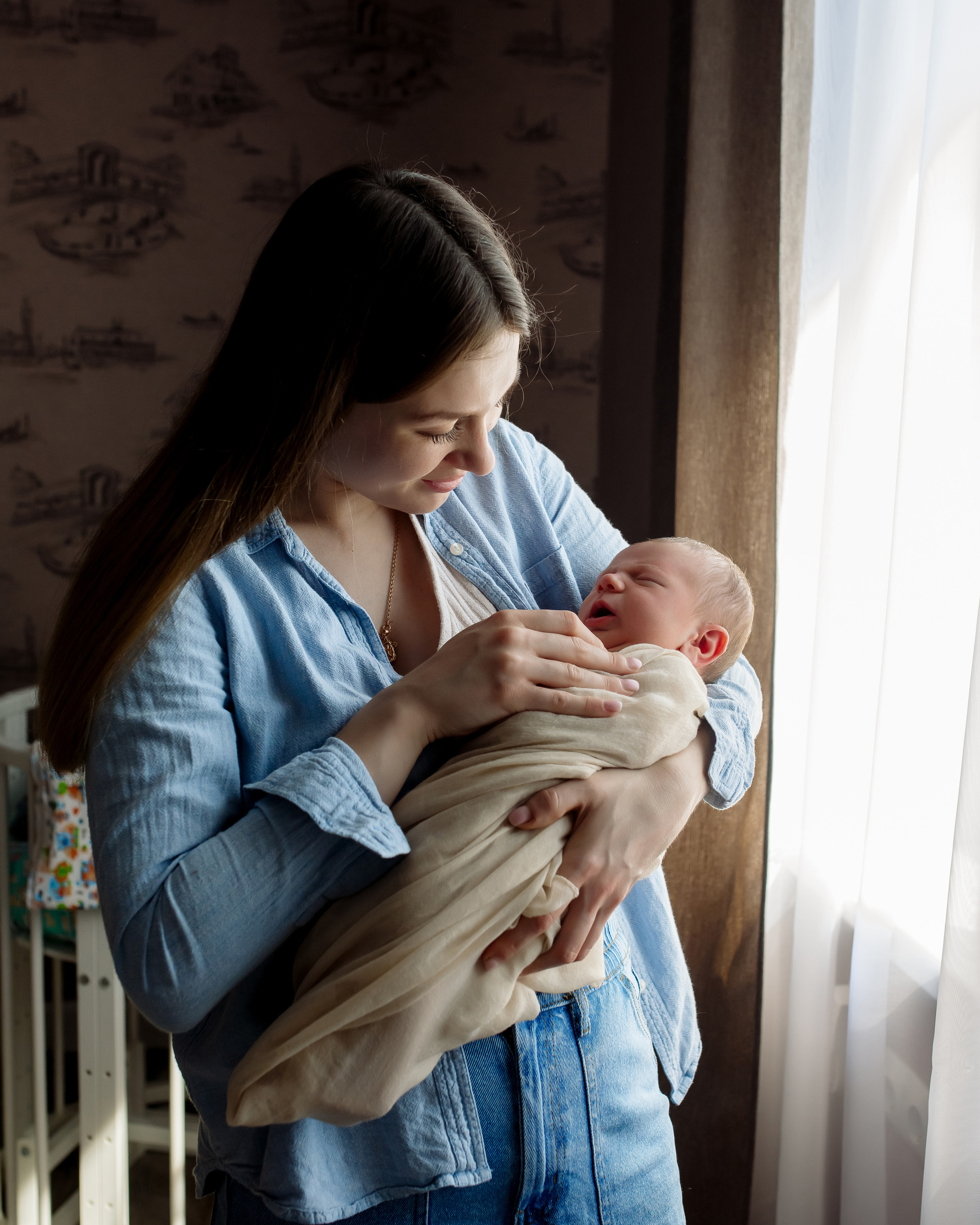 Богдану 4 дня