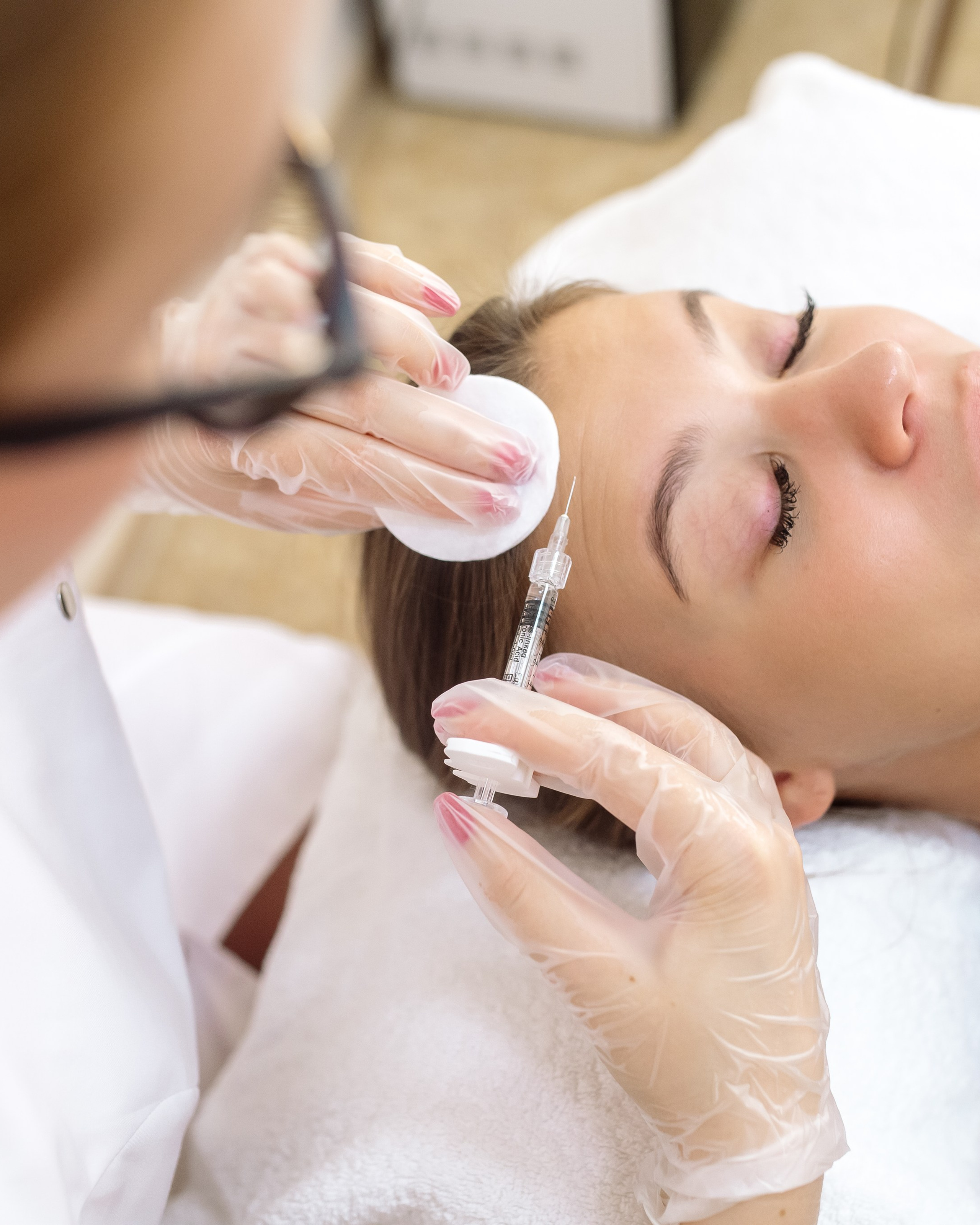 Врач-косметолог