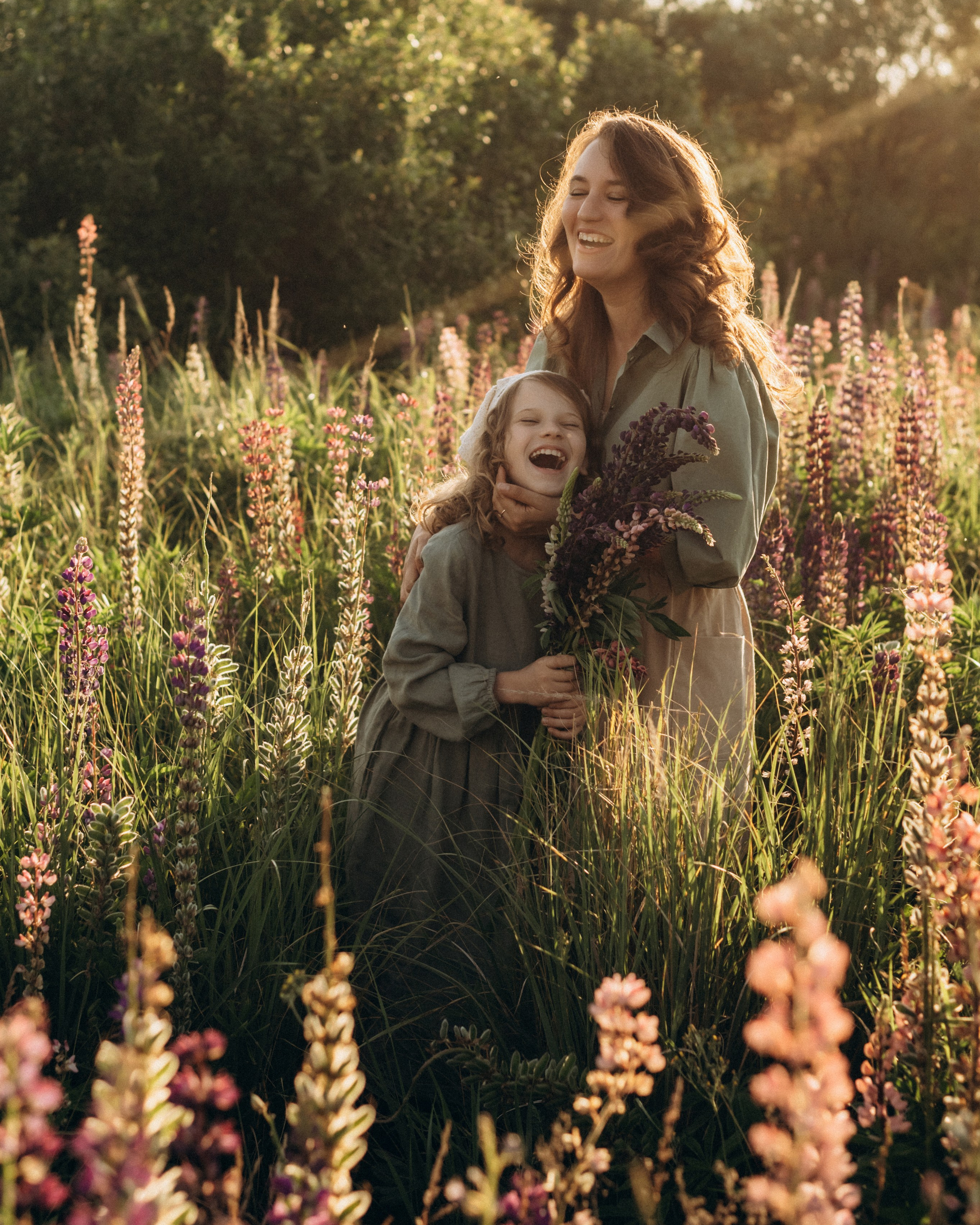 Кристина, Соня и люпиновый вечер