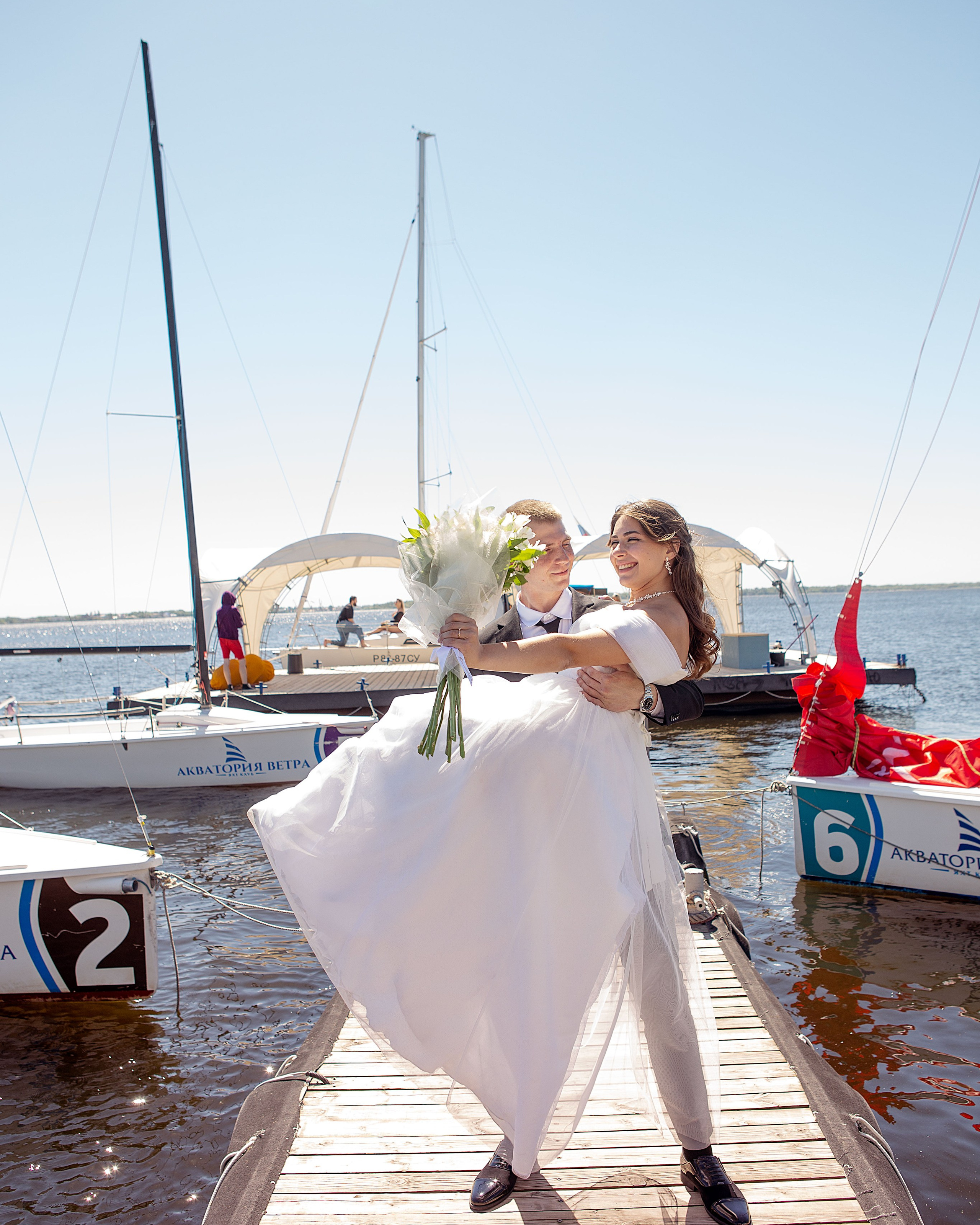 Свадебная фотосессия на&nbsp;пироне: Дарья и&nbsp;Артём
