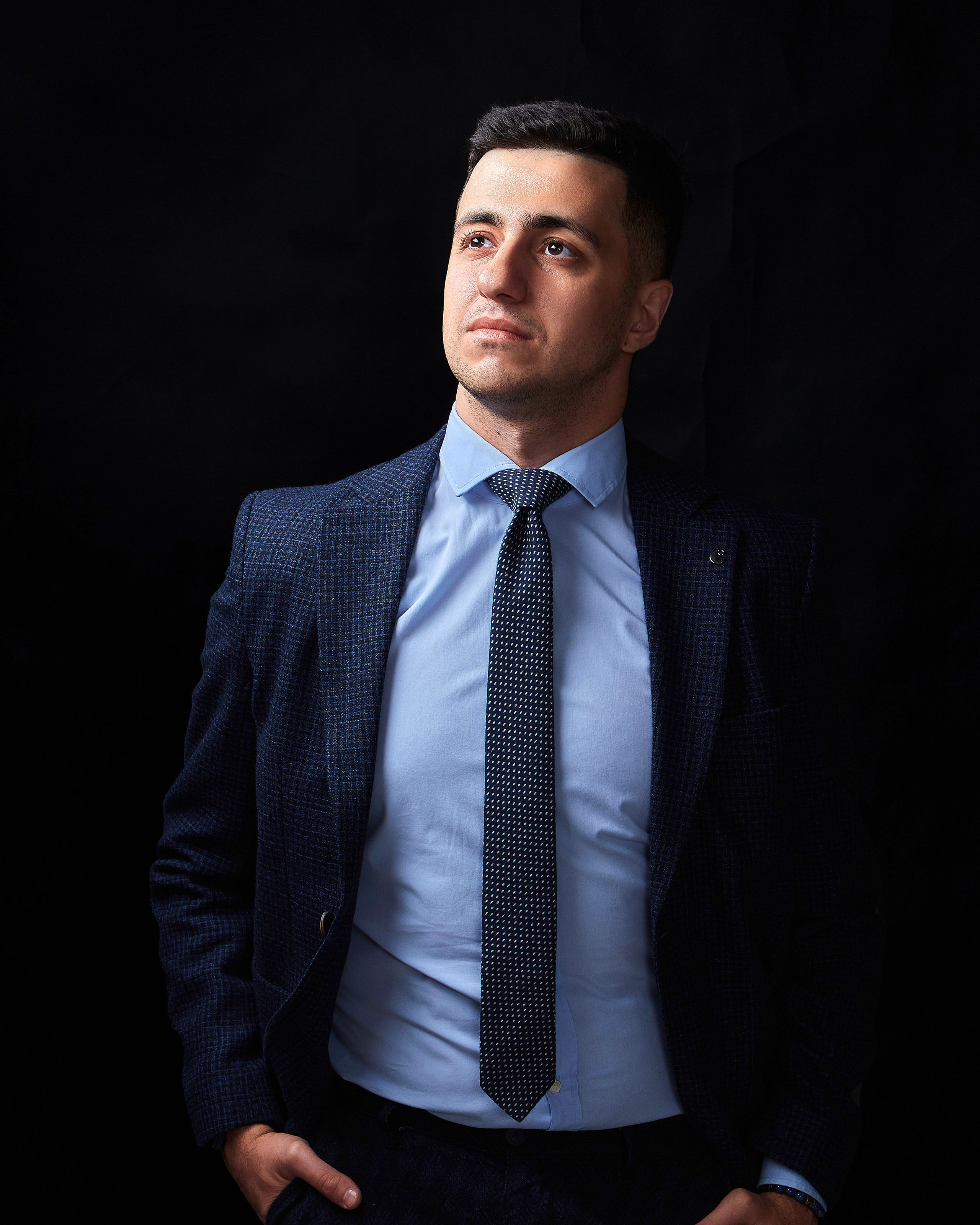 Армен. Деловой портрет