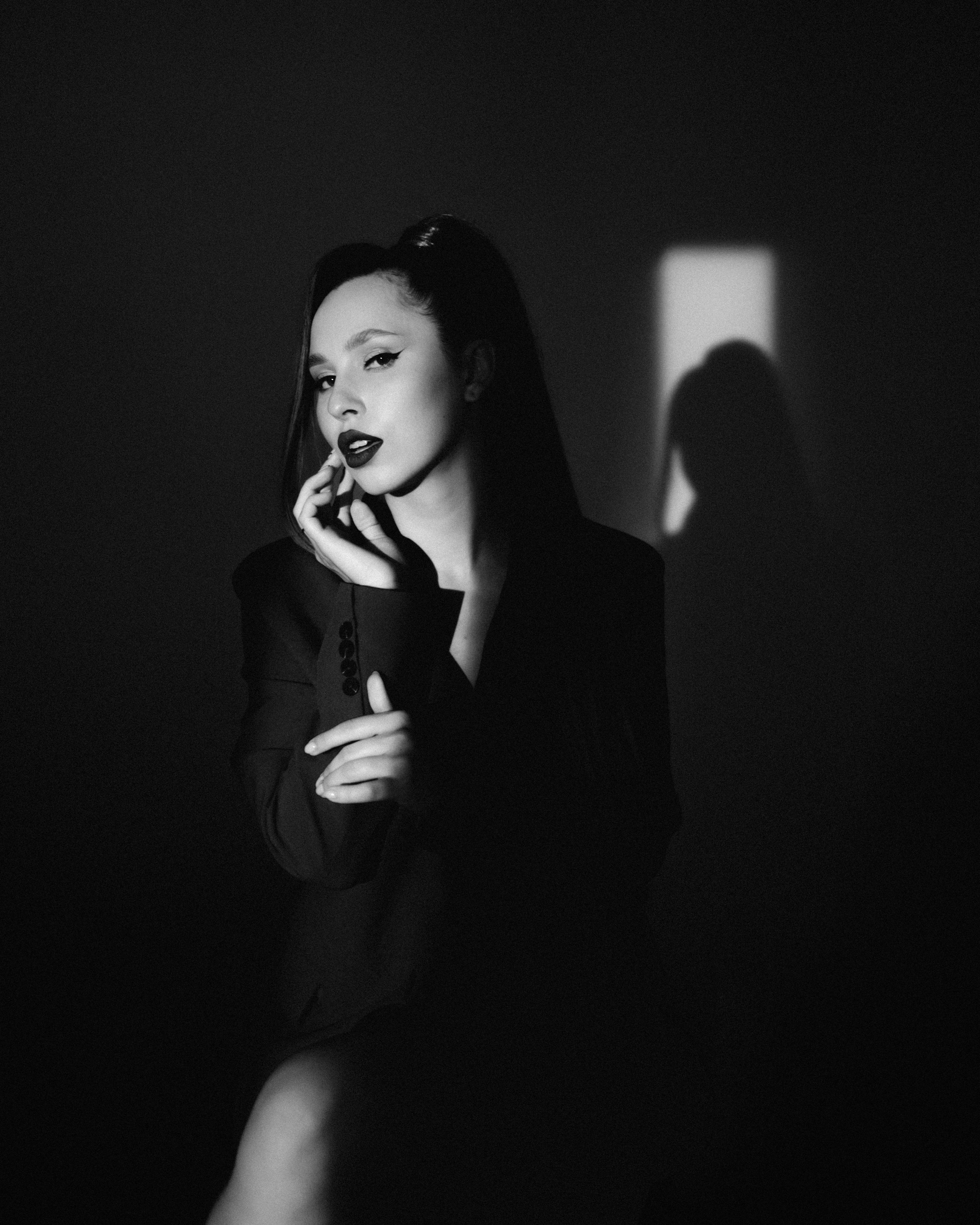 Карина — женский портрет