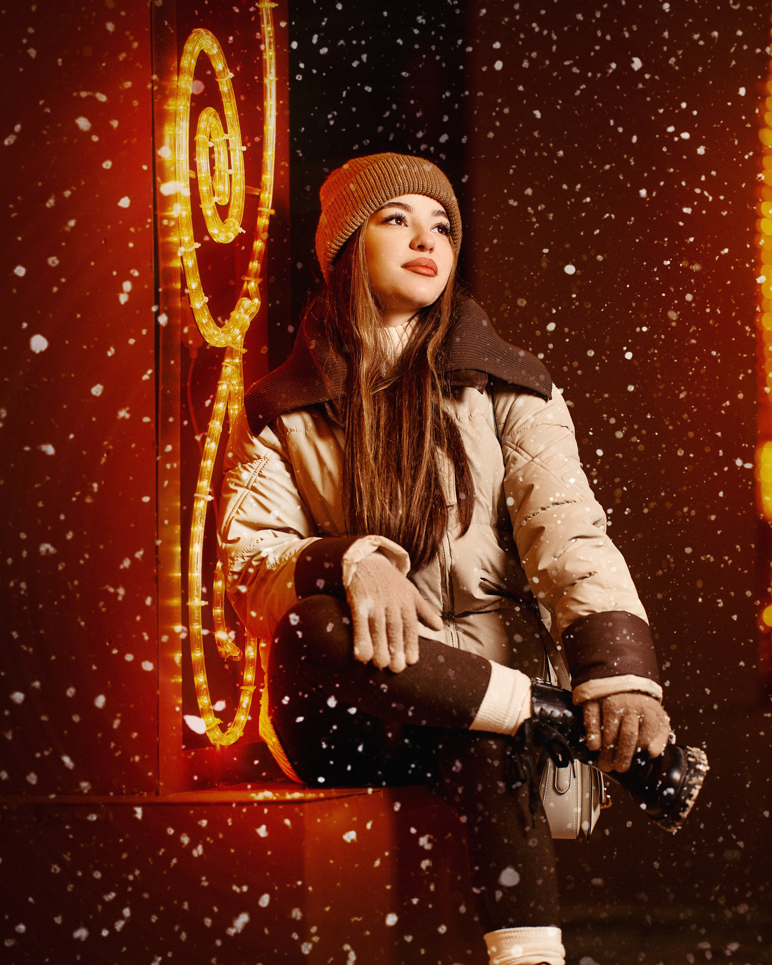 KAMILA. ПЛОЩАДЬ