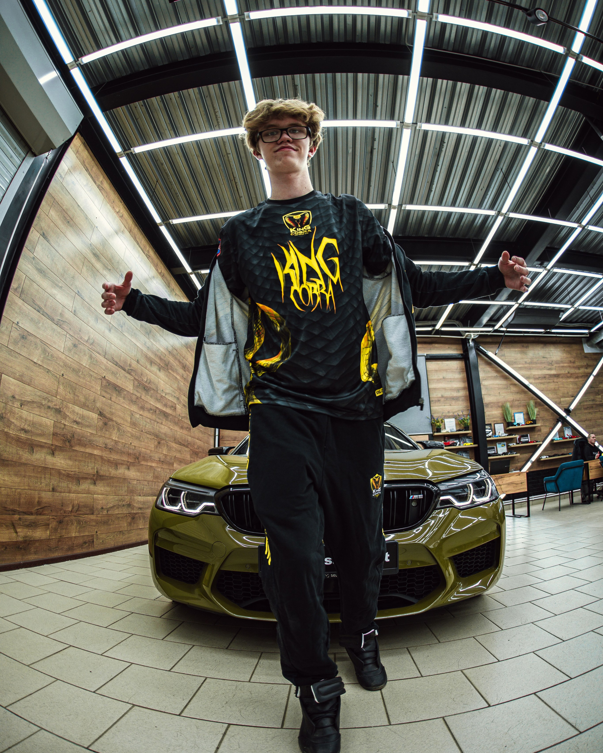 KingCobra + Автосалон КИТ