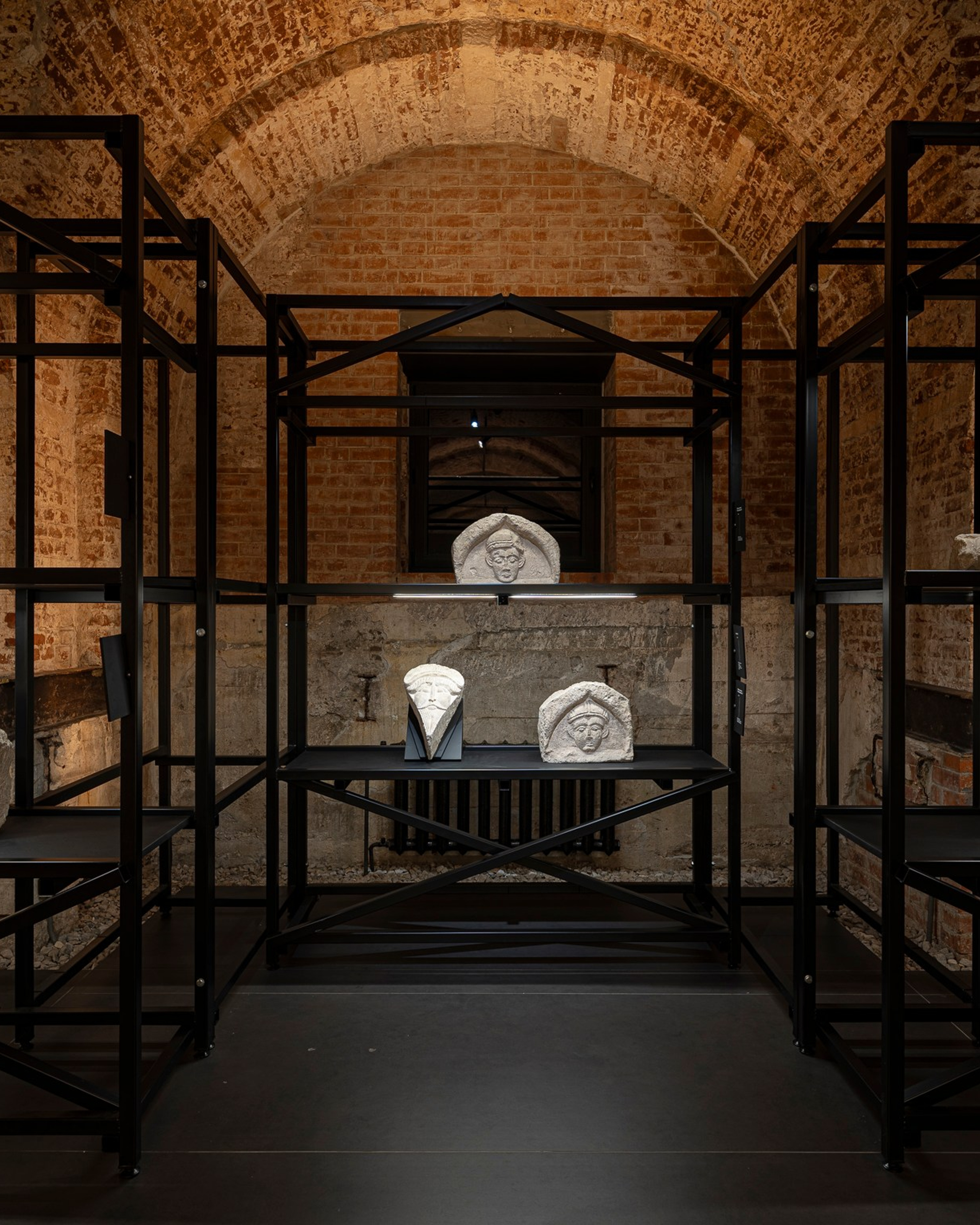 Выставочный проект «Белый Храм. История Георгиевского собора „и&nbsp;созда ю&nbsp;чюдну, резным каменем“»