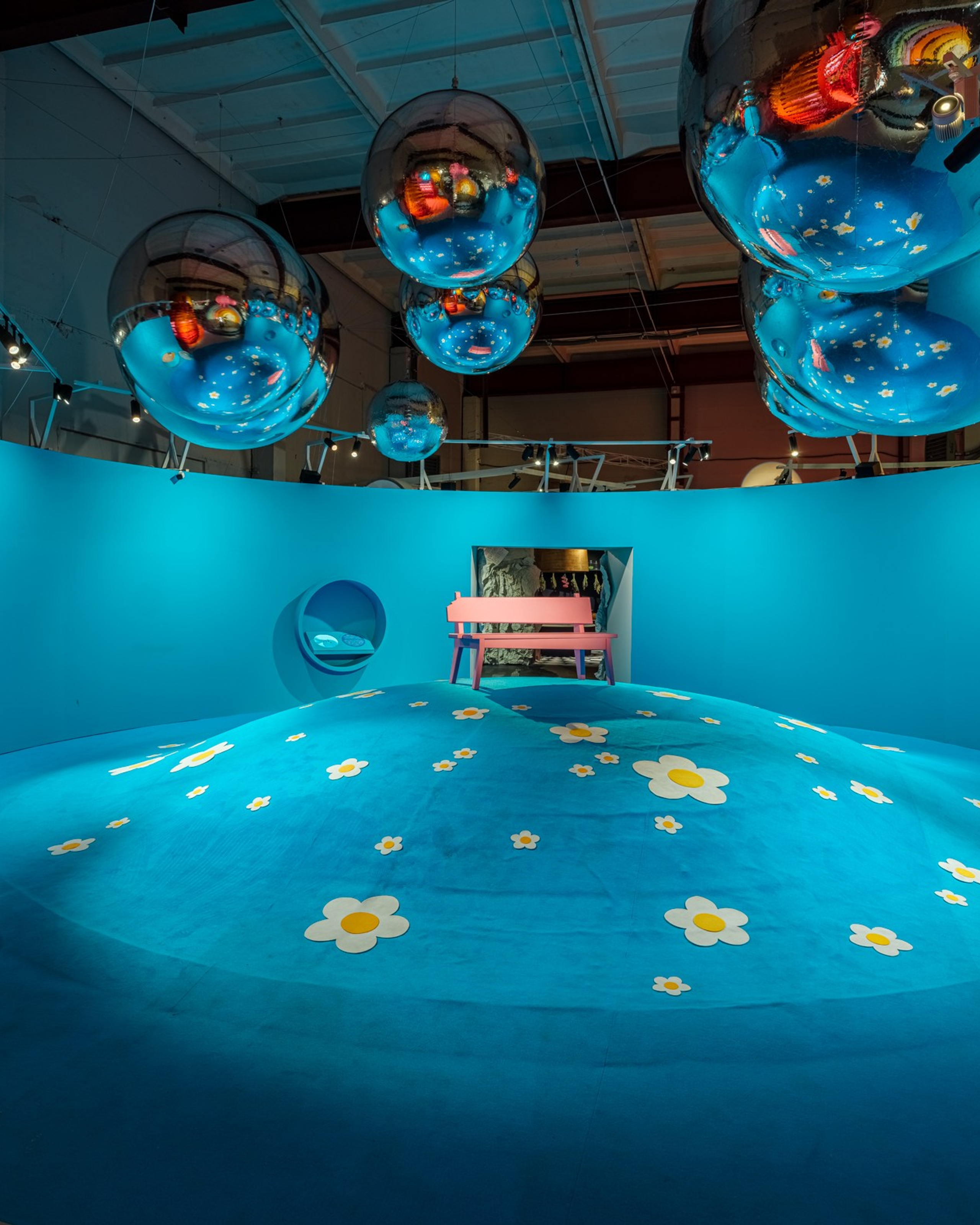 Выставка «Смешарики. Искусство быть круглым» Москва, Хлебозавод № 9 Planet9 2023