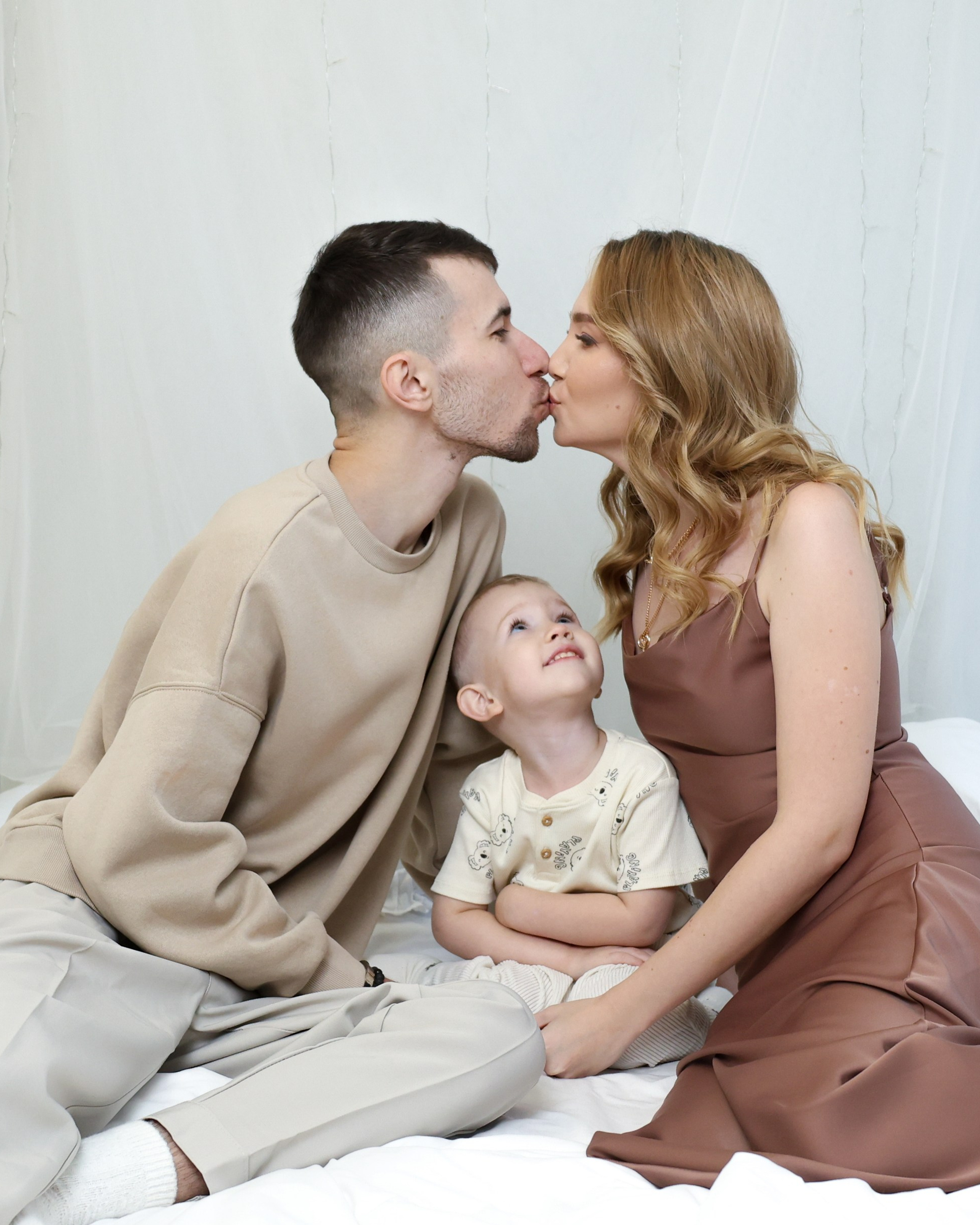 Семейная фотопроект Новогодний. Дина Айрат и Карим